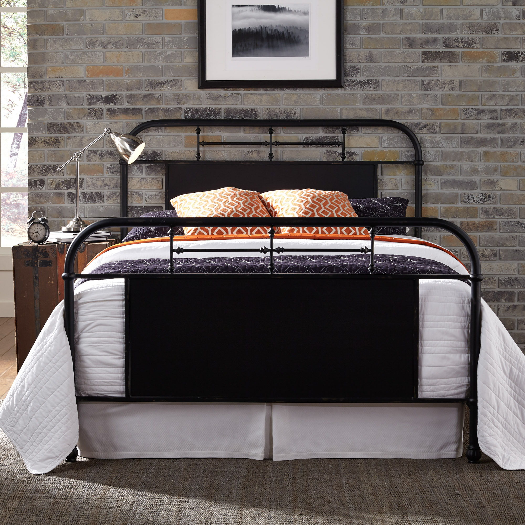 Liberty Furniture Vintage Series - Queen Metal Bed - Black