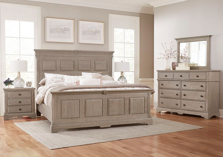 Heritage Mansion Bed Bedroom Group Image