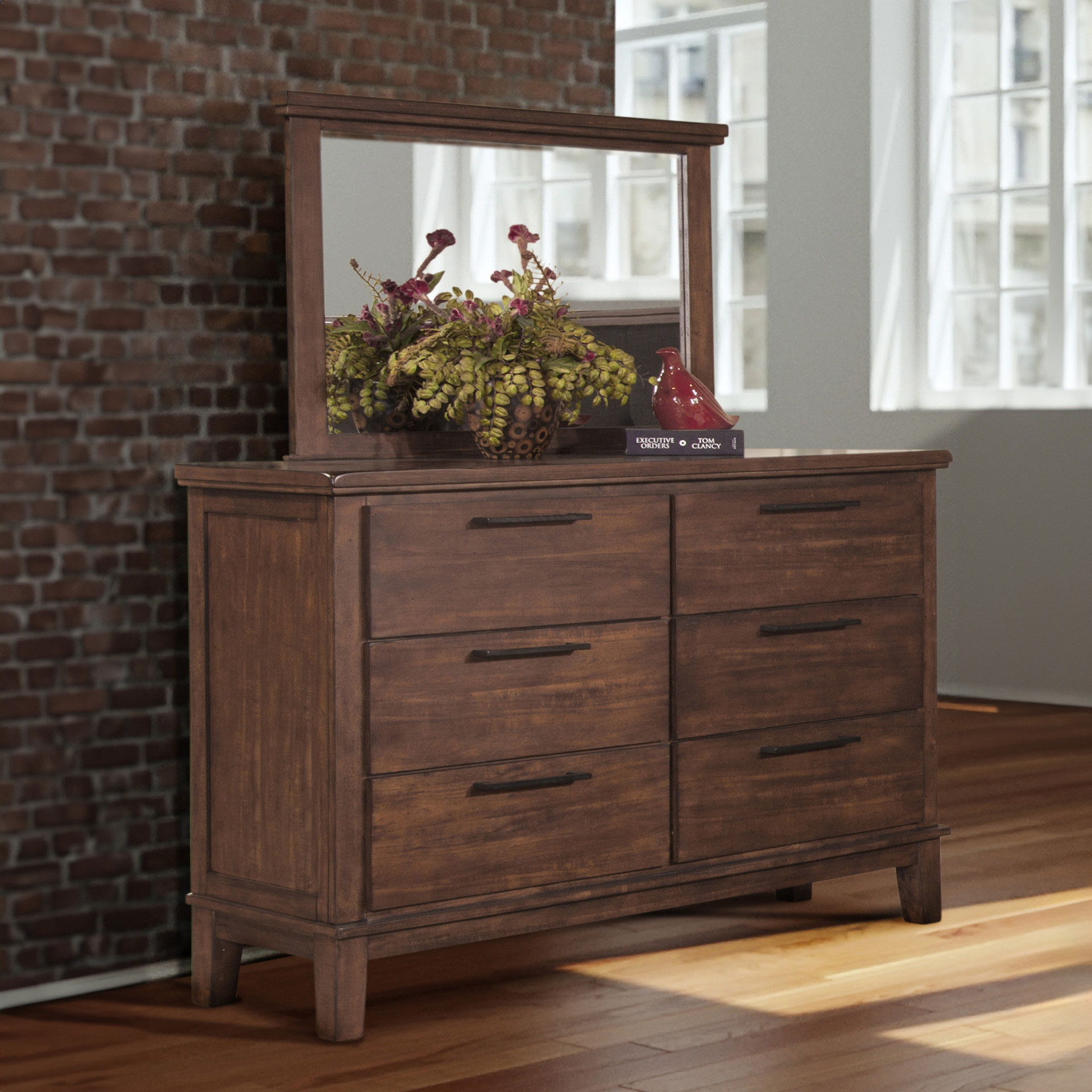 Cagney - Mirror - Chestnut, light brown