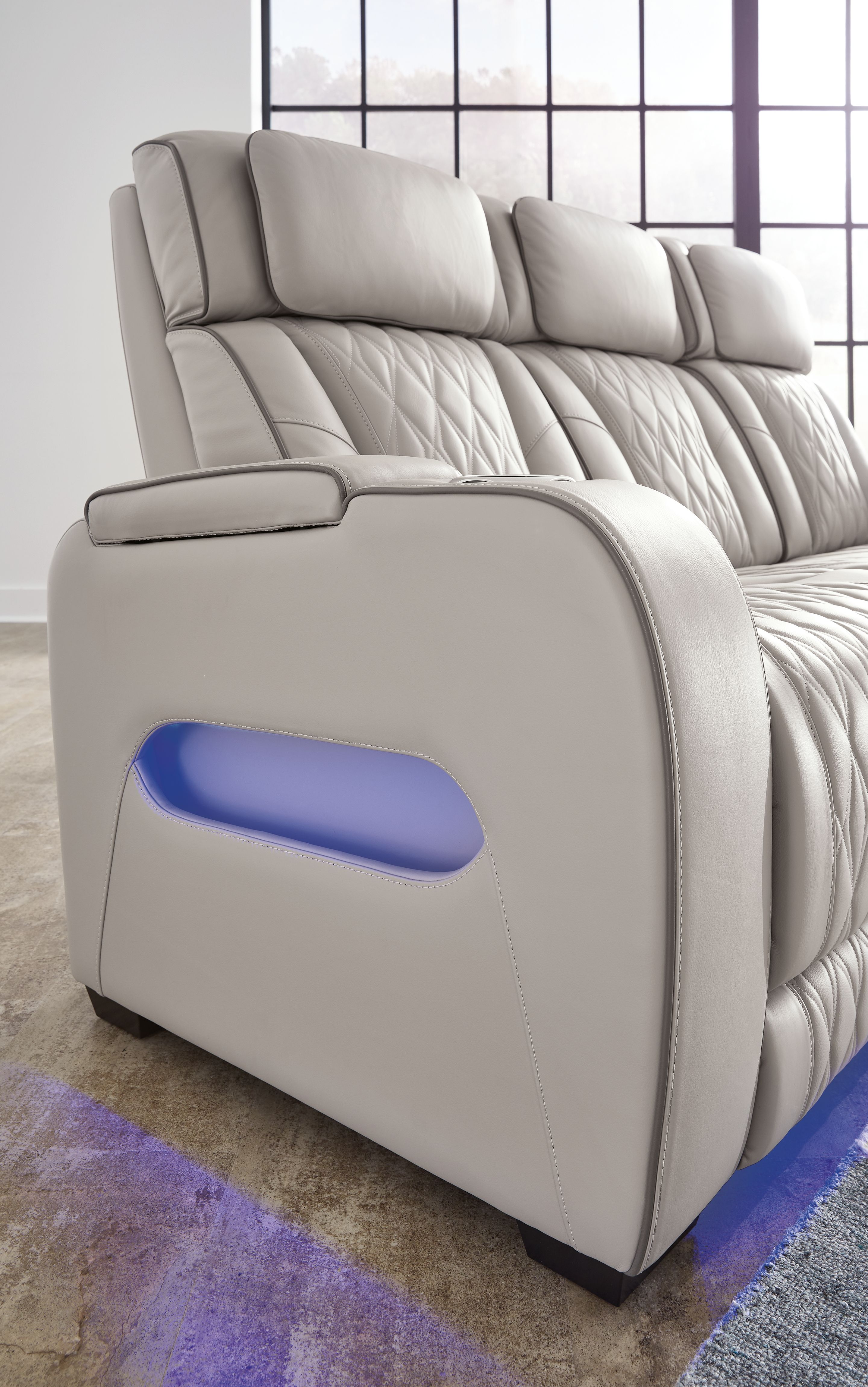 Ashley Furniture Boyington - Power Reclining Loveseat with Console/Adj Hdrst - Gray - Image 10