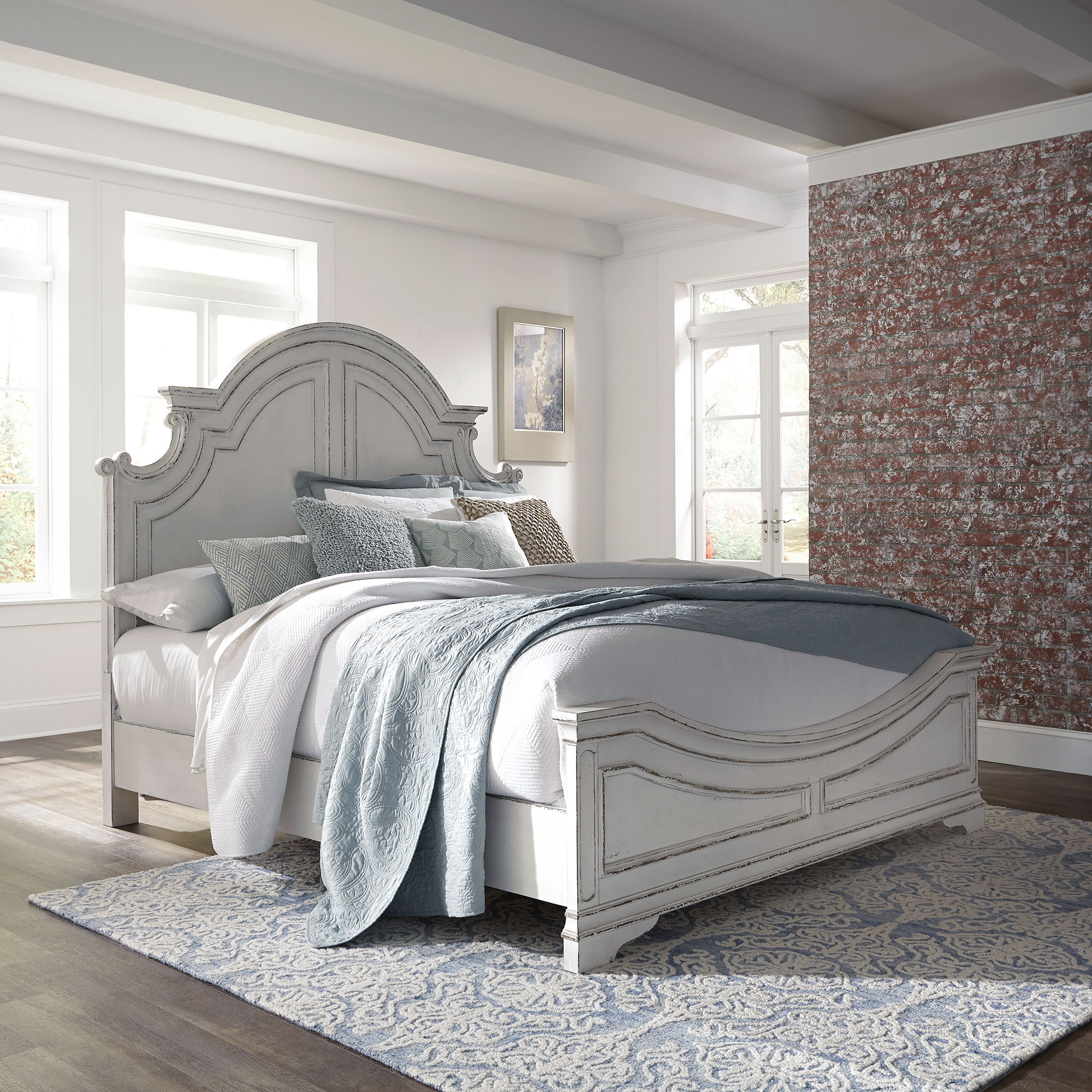 Liberty Furniture Magnolia Manor - California King Panel Bed - White