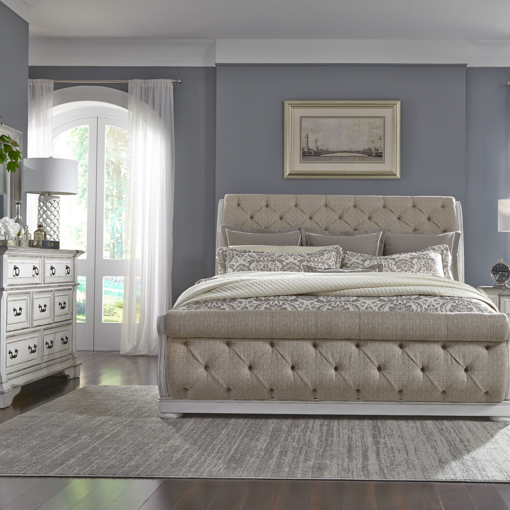 Abbey Park - 3 Piece Bedroom Set (King Upholstered Sleigh Bed, Dresser & Mirror) - White Image