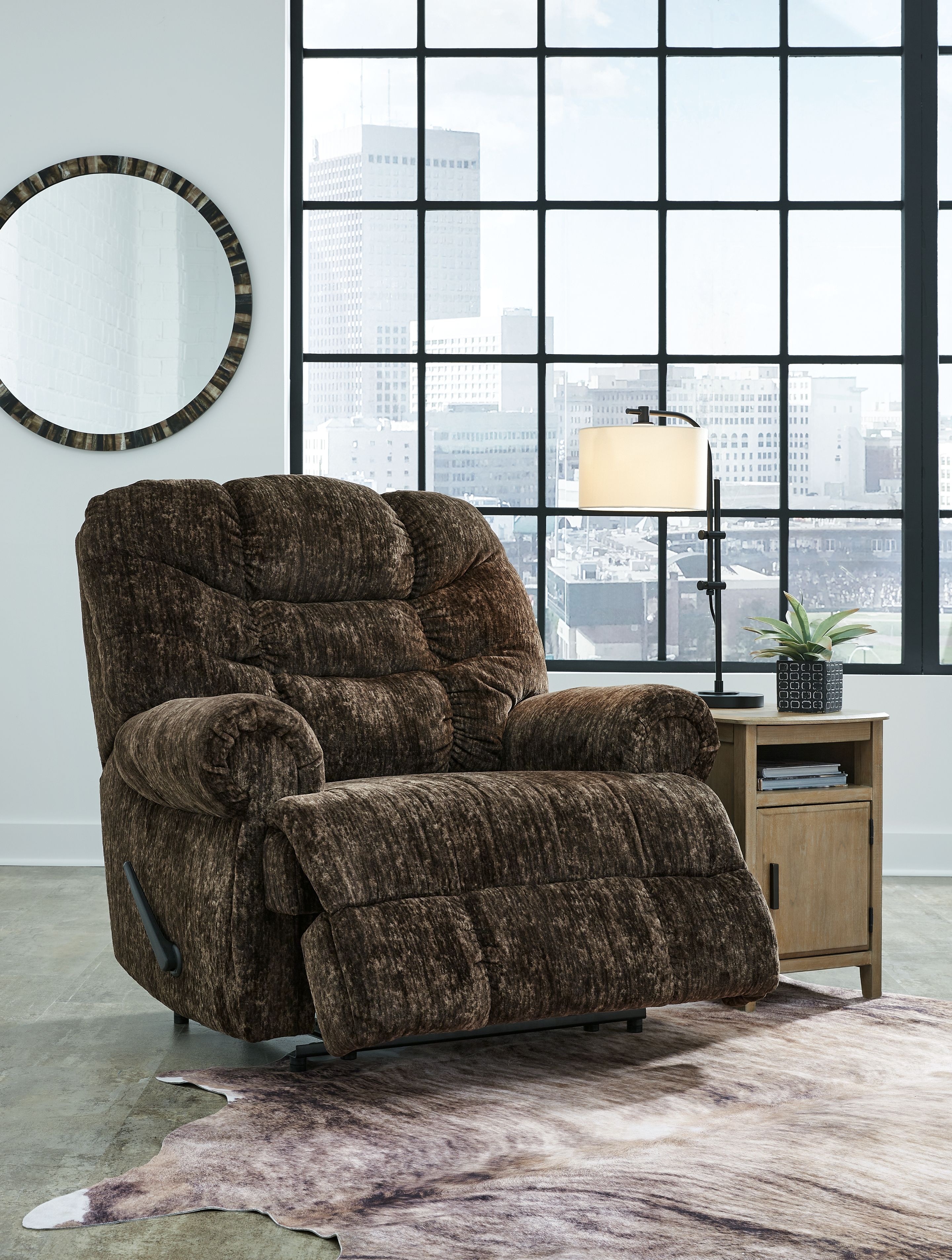 Ashley Furniture Movie Man - Zero Wall Recliner - Chocolate - Image 8