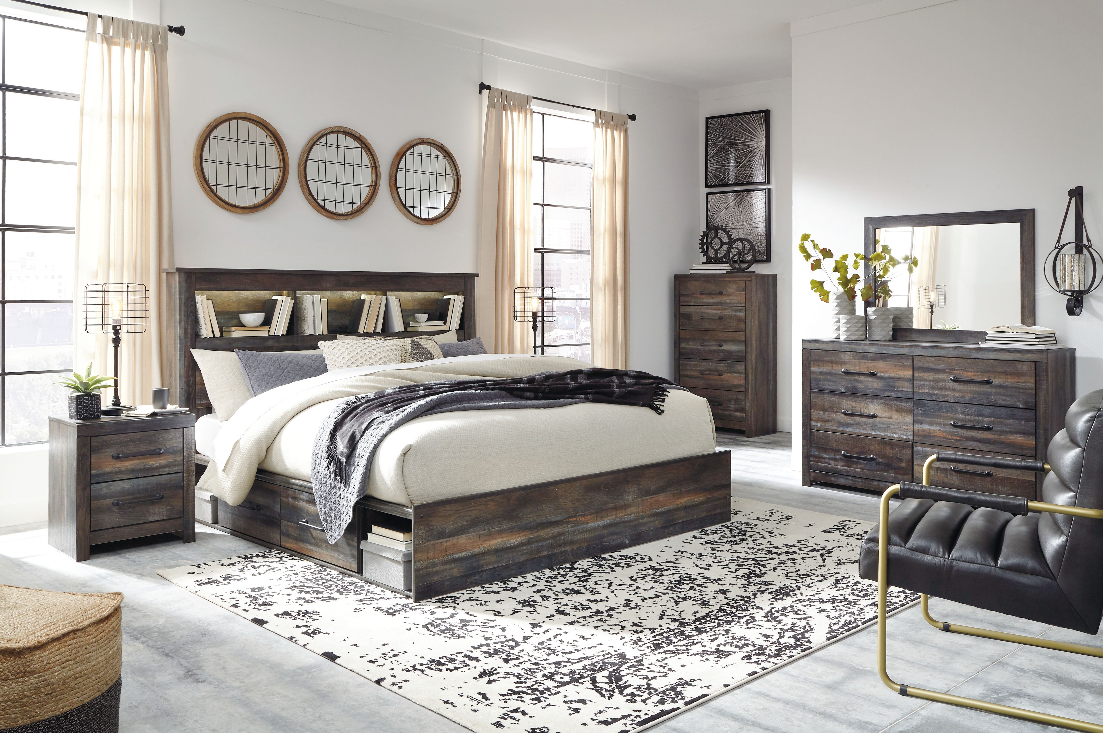 King · 7 Pc · Dresser, Mirror, King Bed