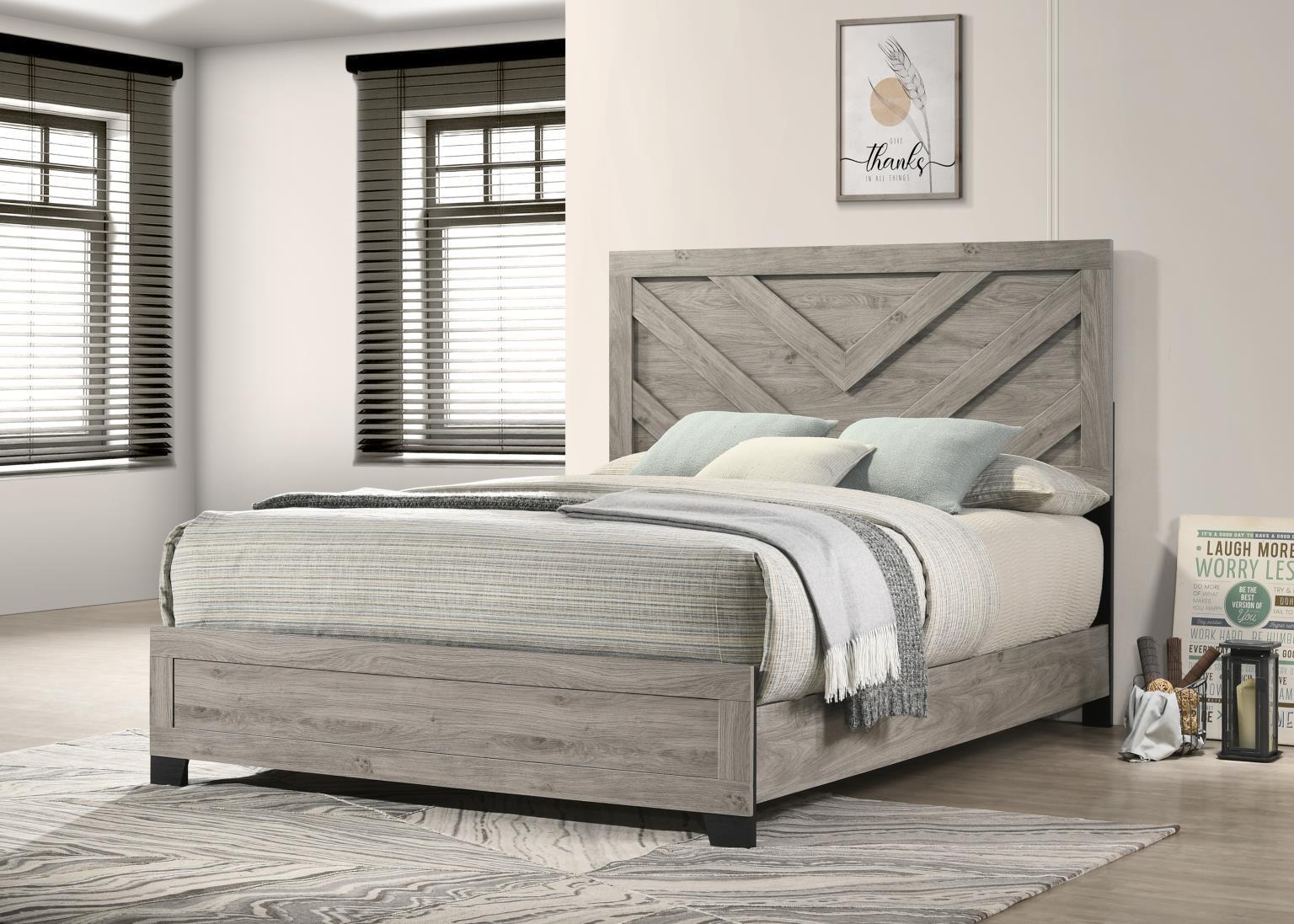 B528 - 3 Piece Bedroom Set (King Bed, Dresser, Mirror) - Light Gray