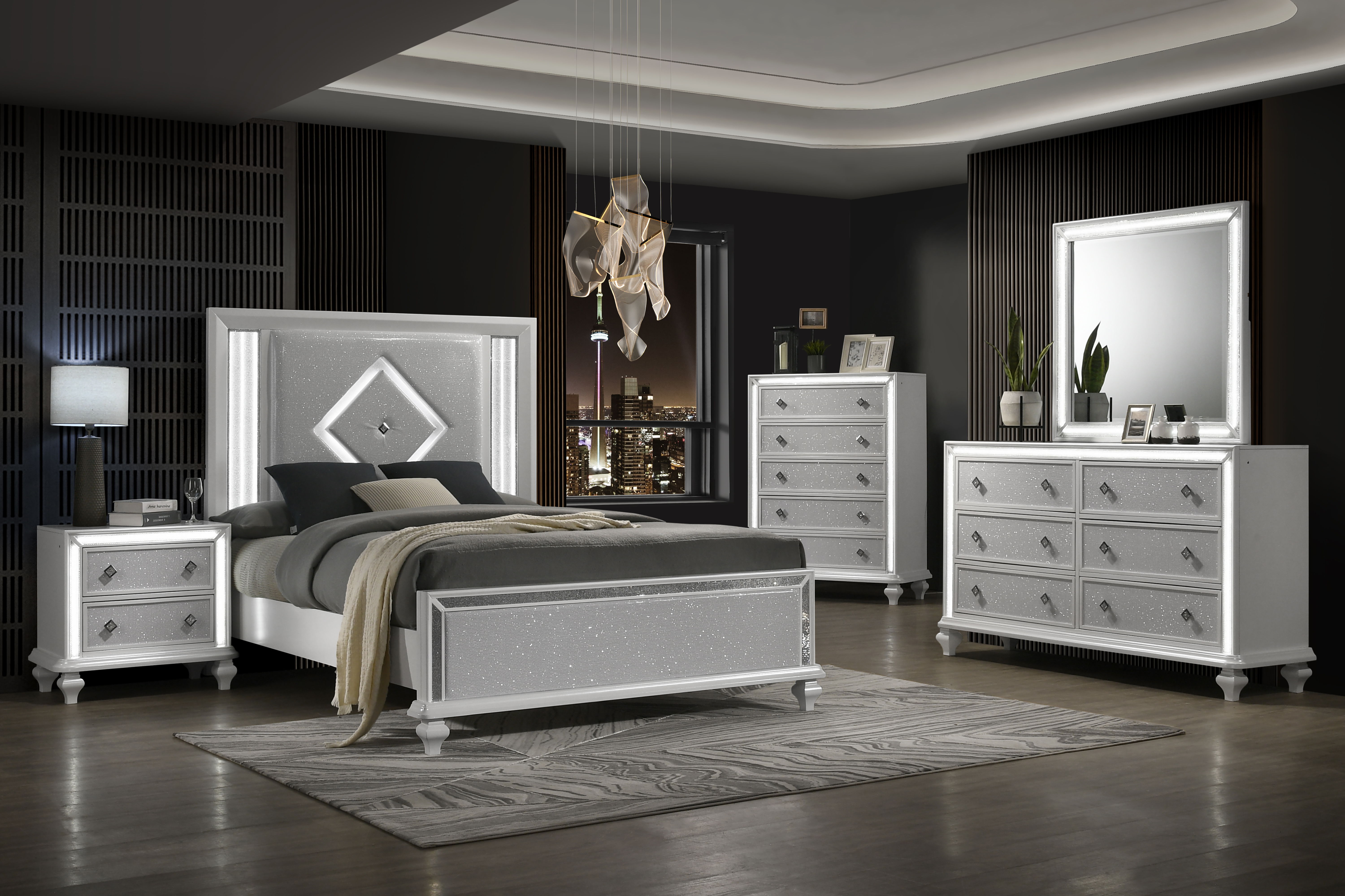 Stardust - 5/0 Queen 5 Piece Bedroom Set (Bed, Dresser, Mirror, Chest, Nightstand) - Pearl Silver