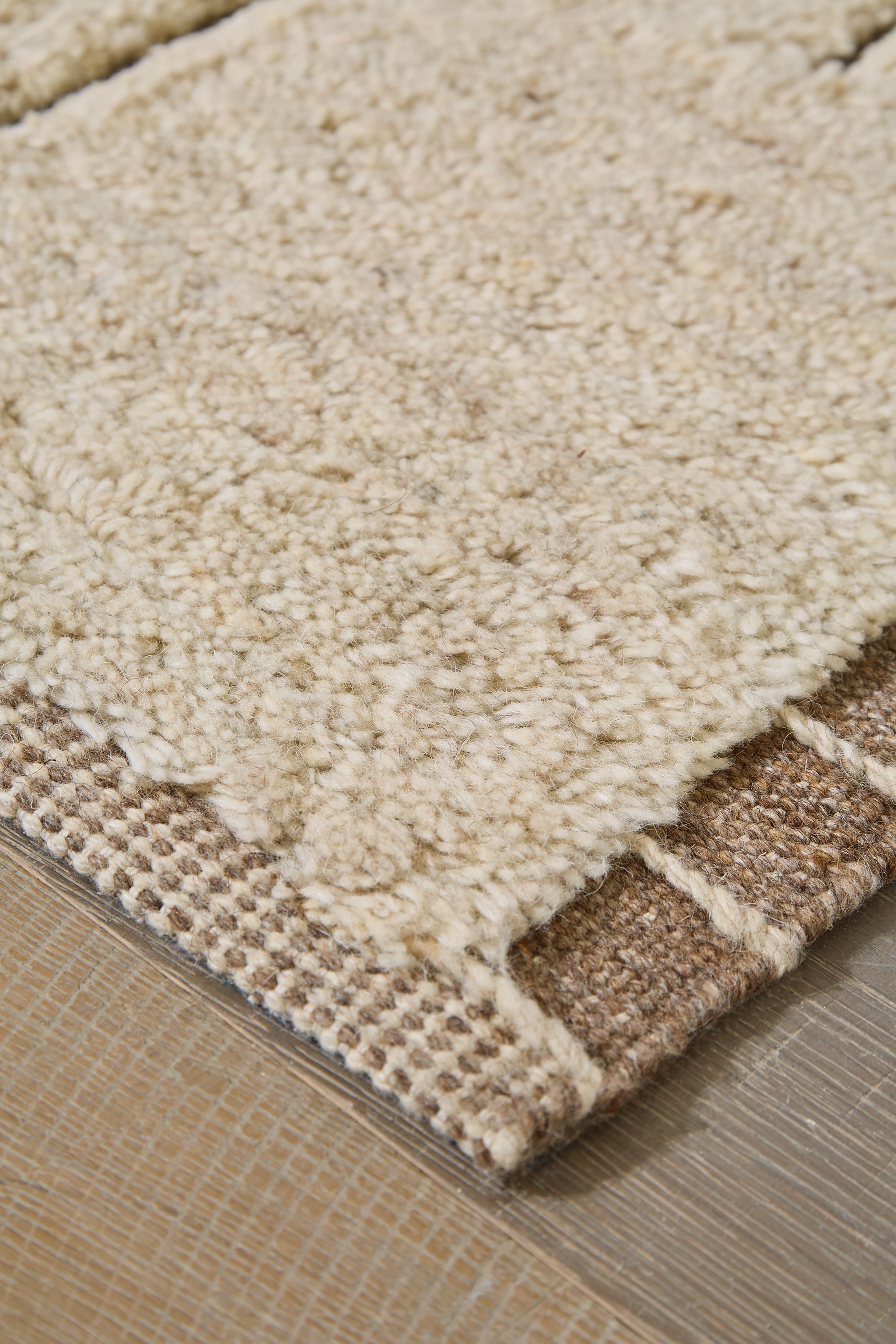 Clayman - 8' x 10' Rug - Beige / Brown
