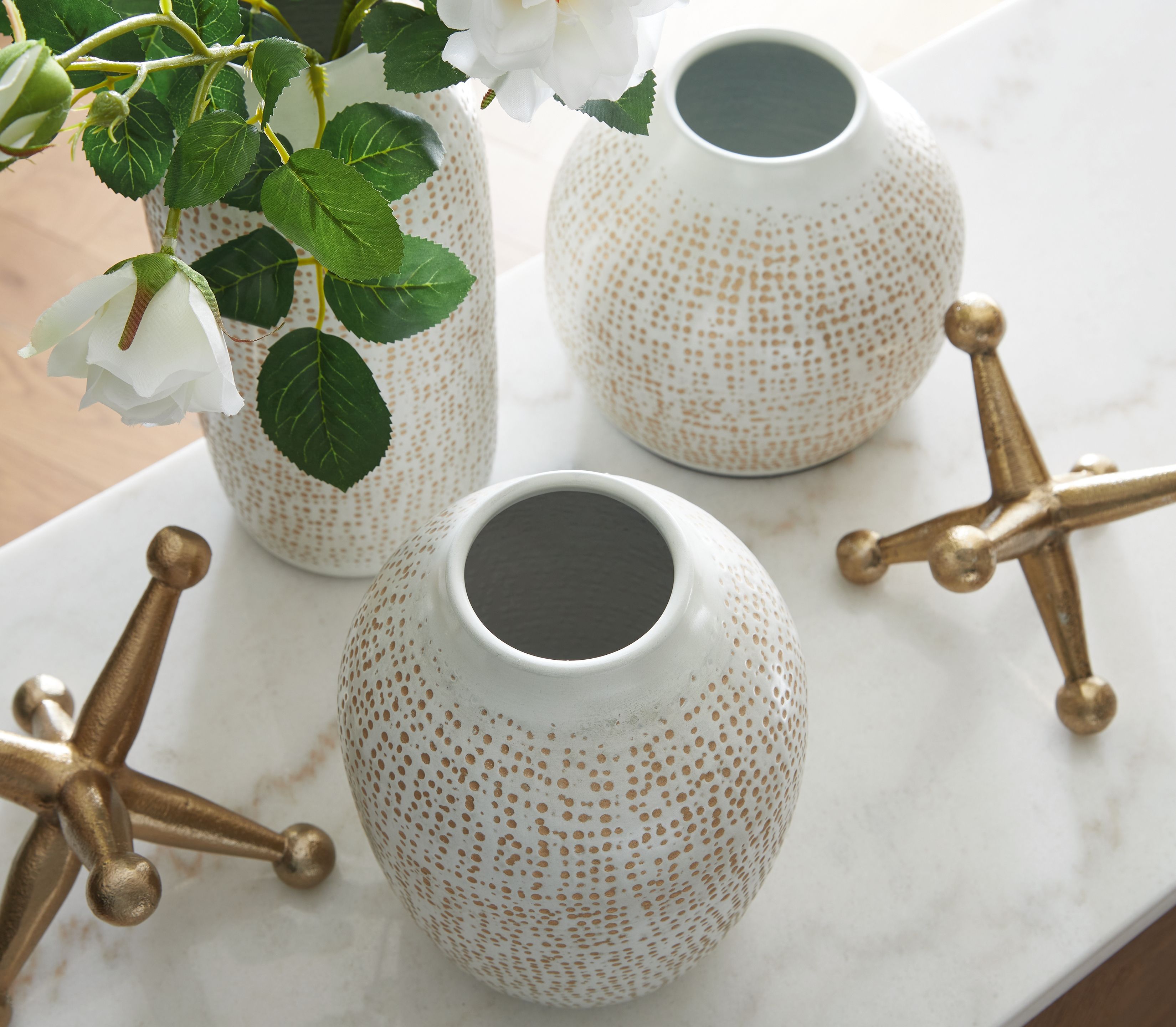 Vinburn - Accessory Set (Set of 5) - White / Gold Finish