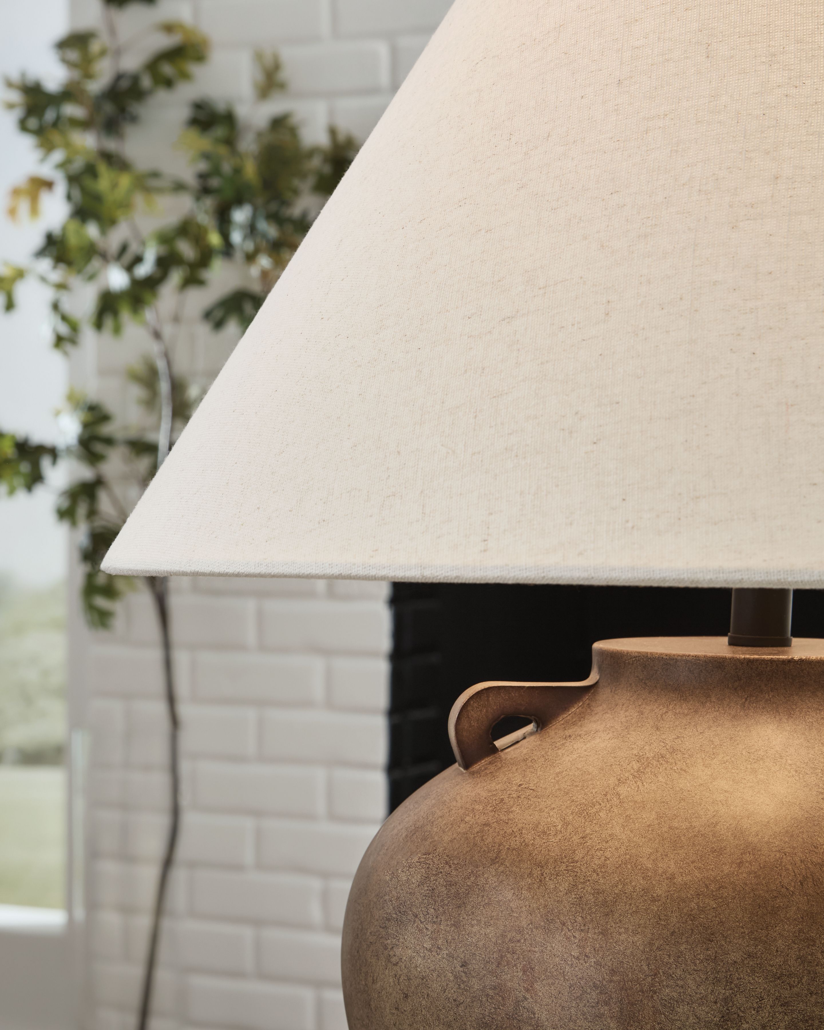Ashley Furniture Ferrilby - Poly Table Lamp - Antique Beige - Image 3