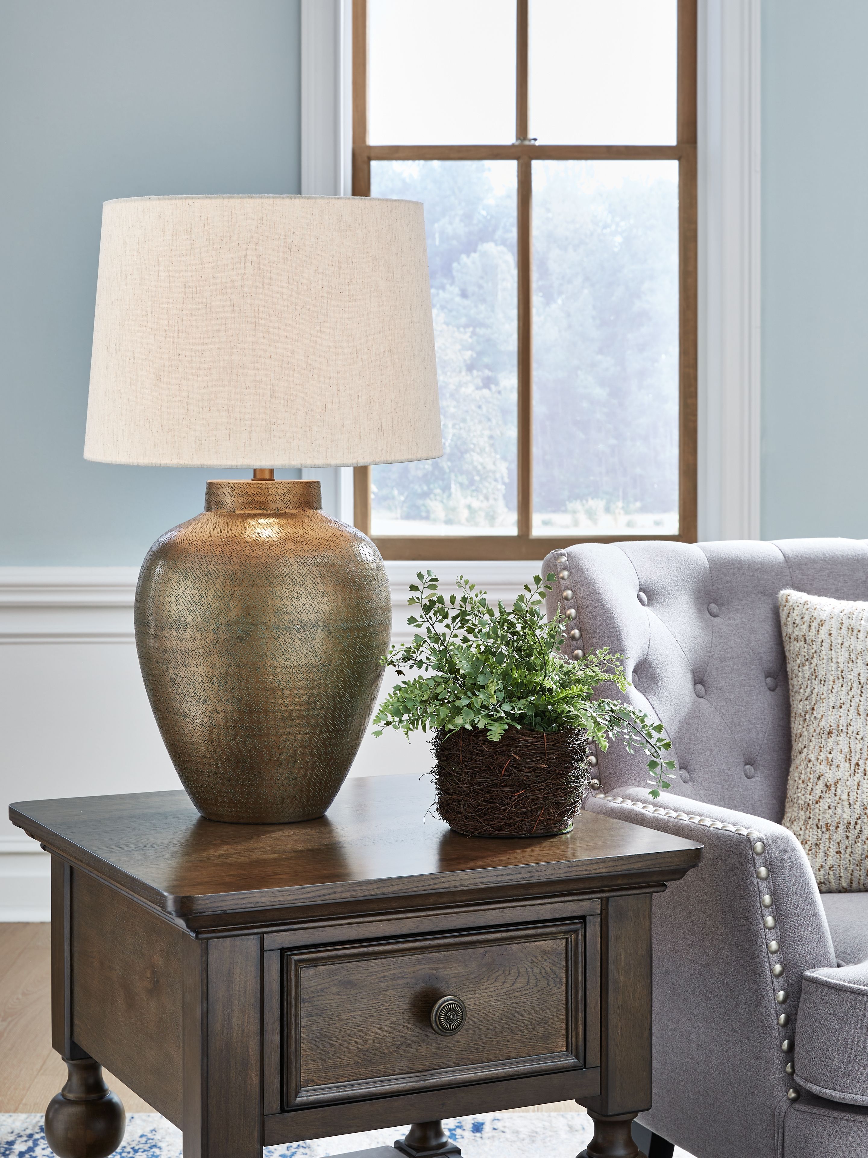 Ashley Furniture Madney - Metal Table Lamp - Antique Gold Finish - Image 2