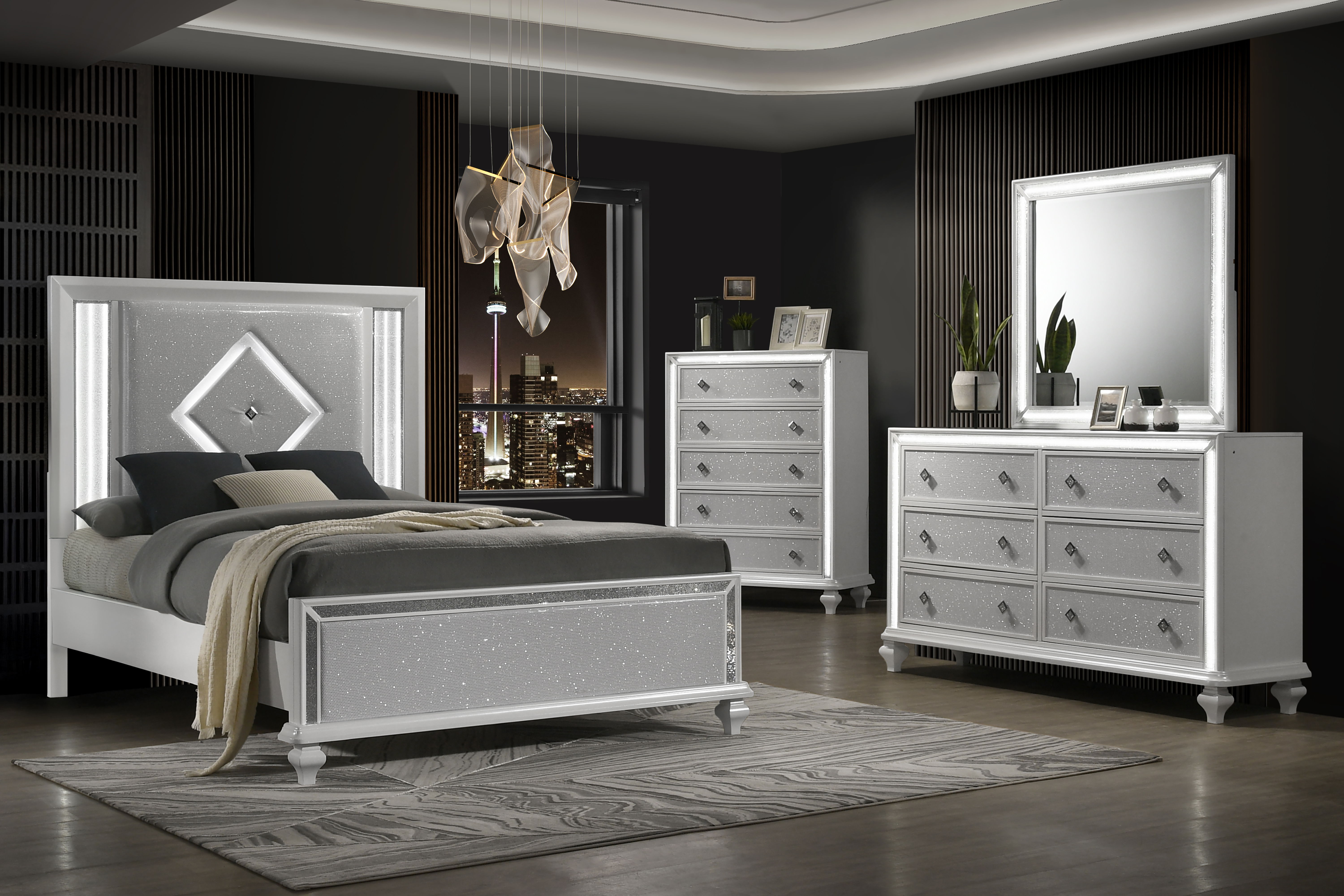 Queen · 4 Pc · Bed & Dresser & Mirror & Chest