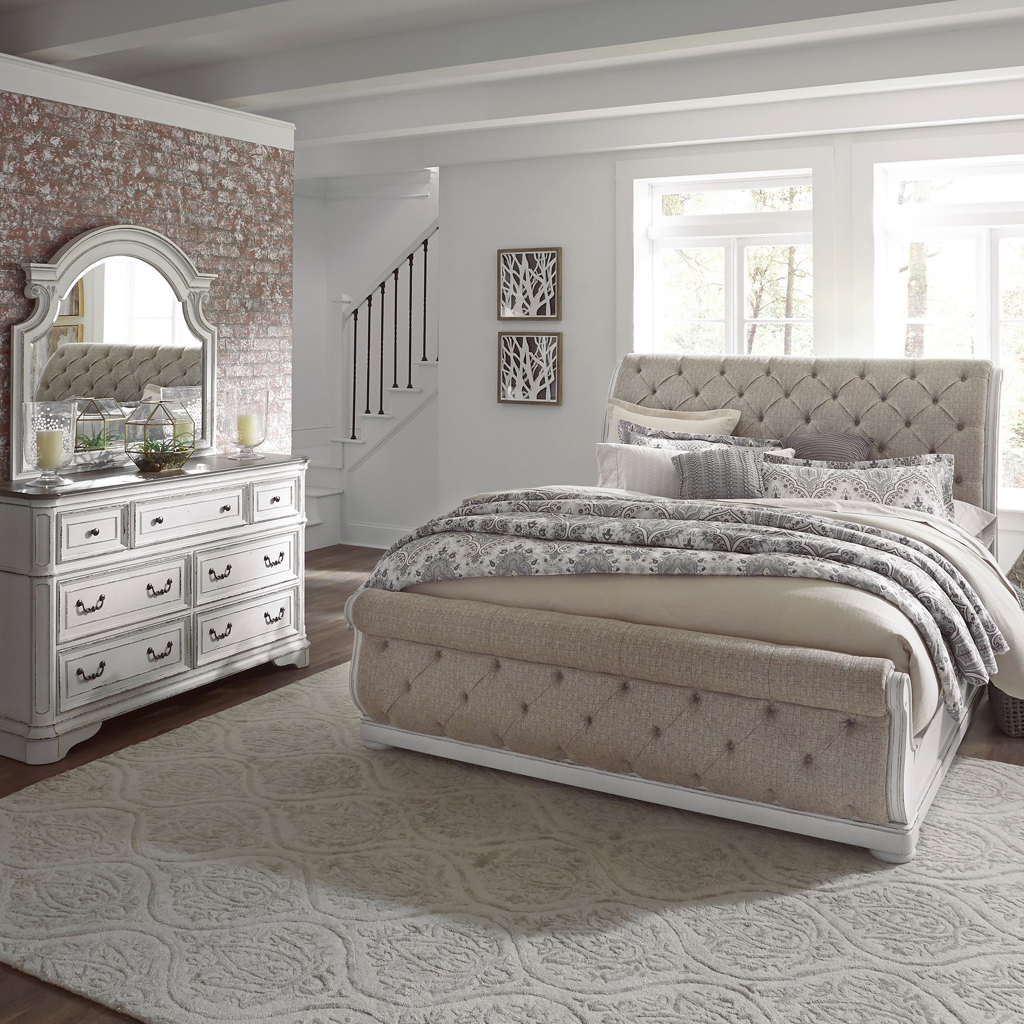 Liberty Furniture Magnolia Manor - 3 Piece Bedroom Set (King Upholstered Sleigh Bed, Dresser & Mirror) - White