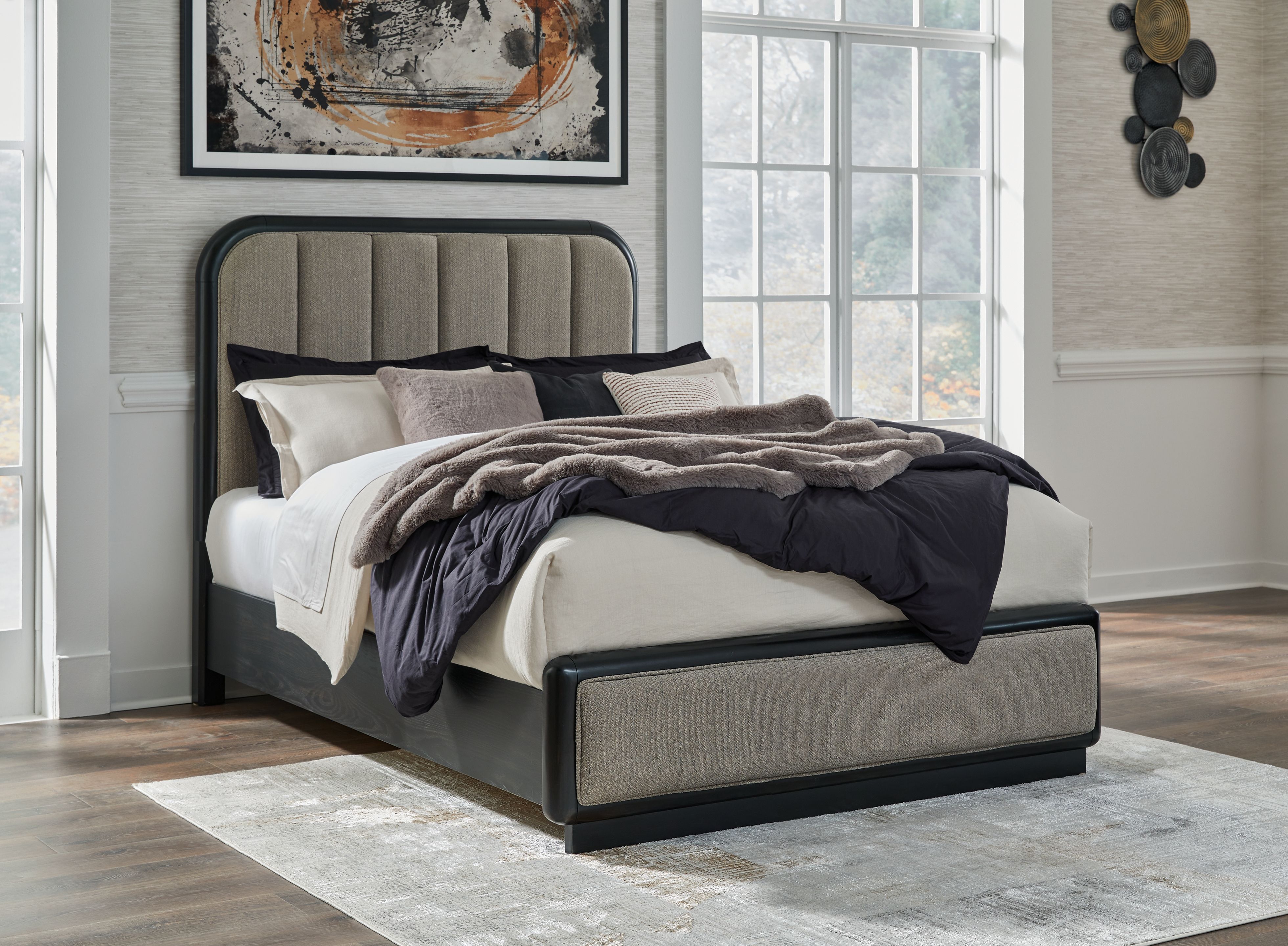 Rowanbeck - Queen Upholstered Panel Bed - Gray / Black