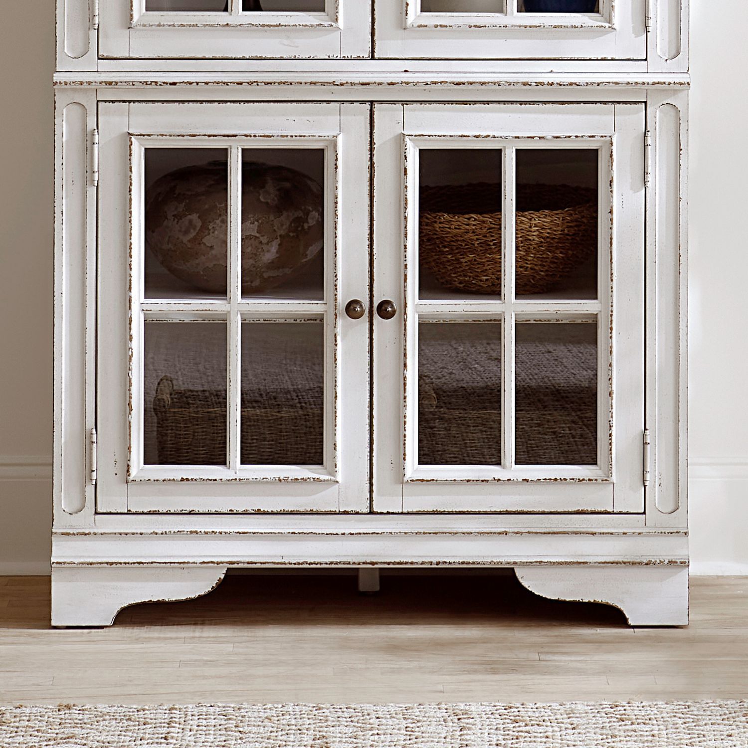 Liberty Furniture Magnolia Manor - Bunching Display Cabinet Base - White