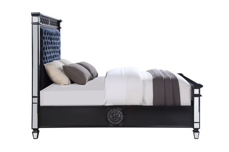 Varian II - Queen Bed - Mirrored, Dark Navy Blue Velvet & Black & Sliver, black, view 3