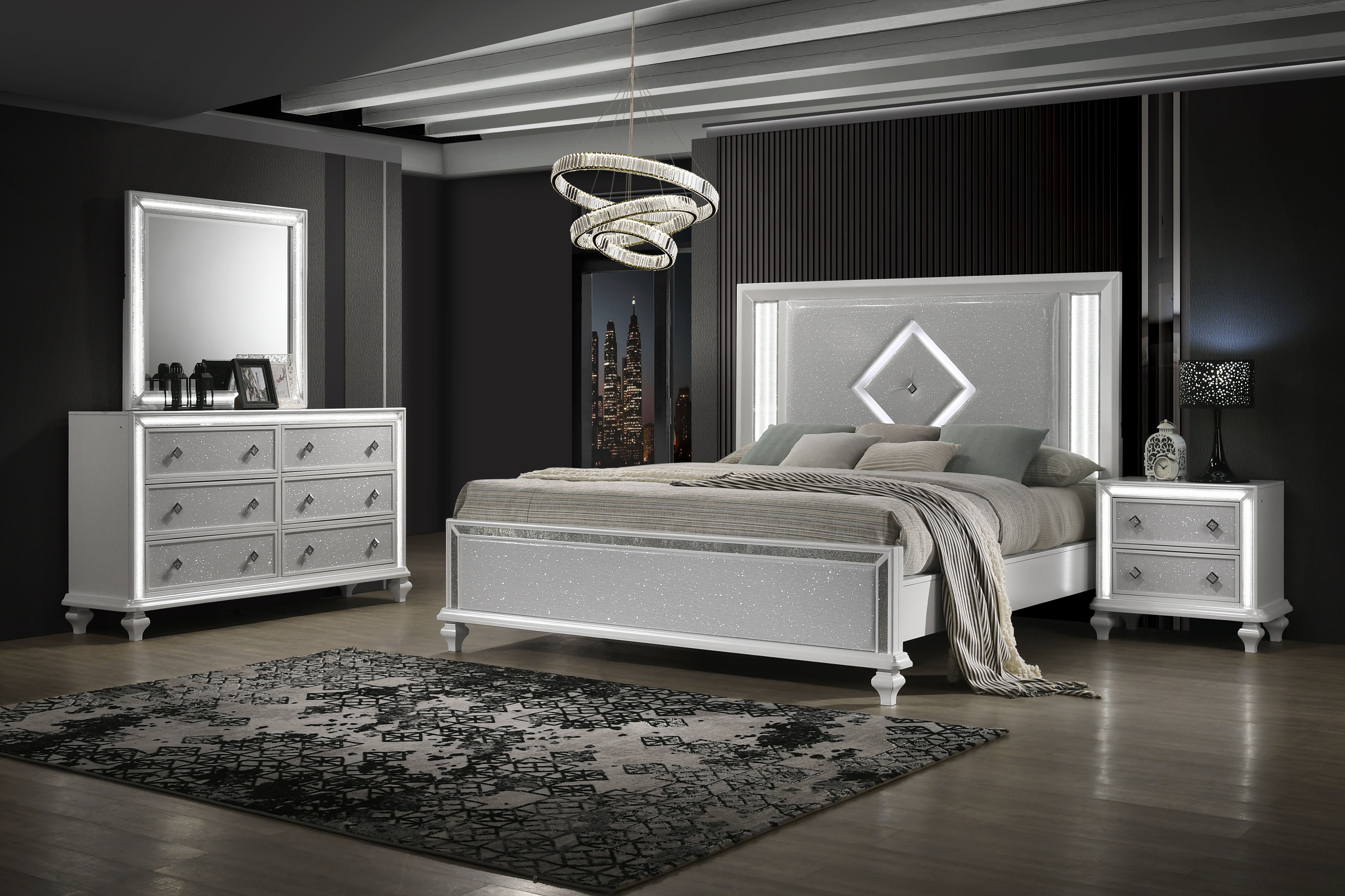 Stardust - 5/0 Queen 4 Piece Bedroom Set (Bed, Dresser, Mirror, Nightstand) - Pearl Silver