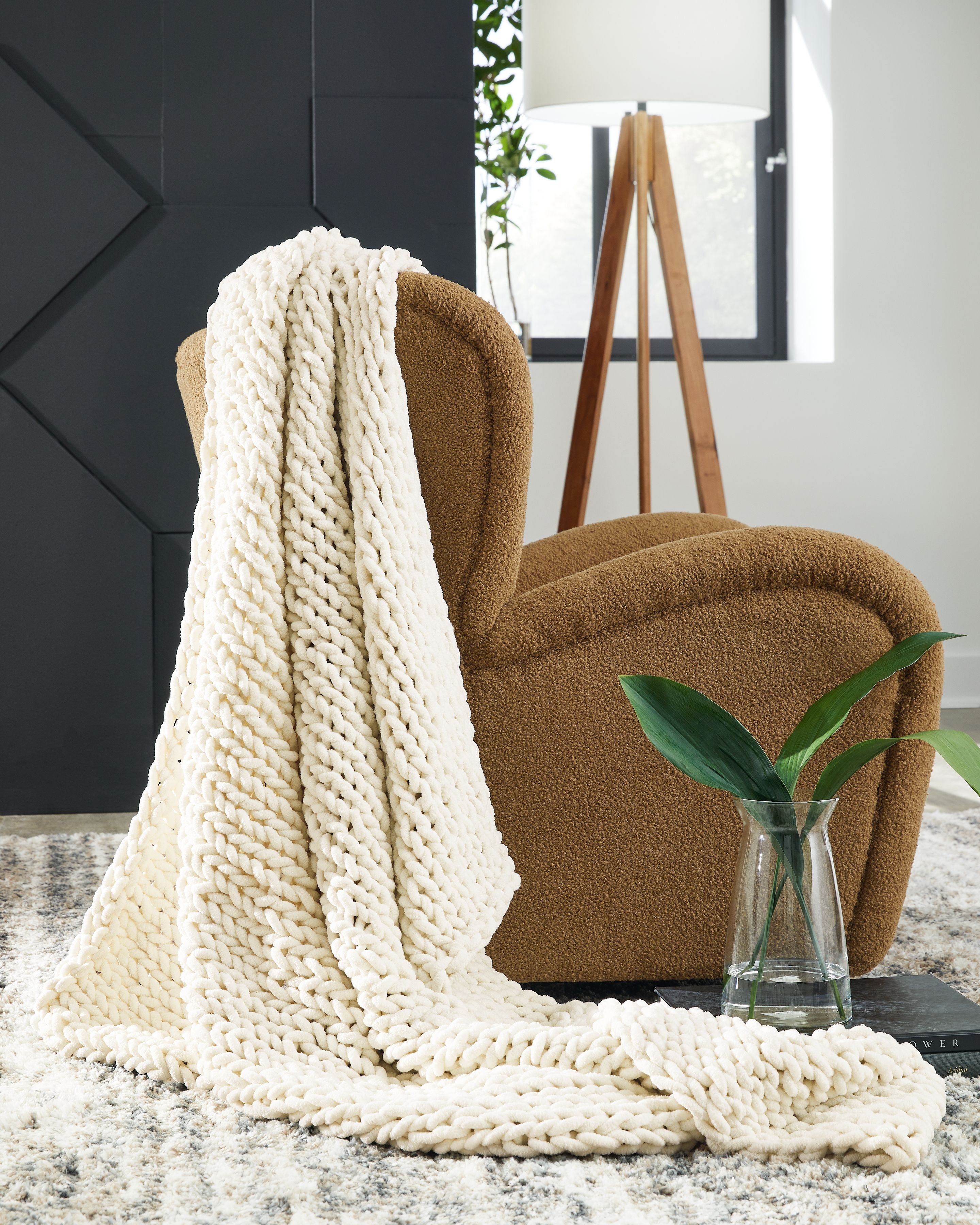 Chaddon - Throw (Set of 3) - Ivory