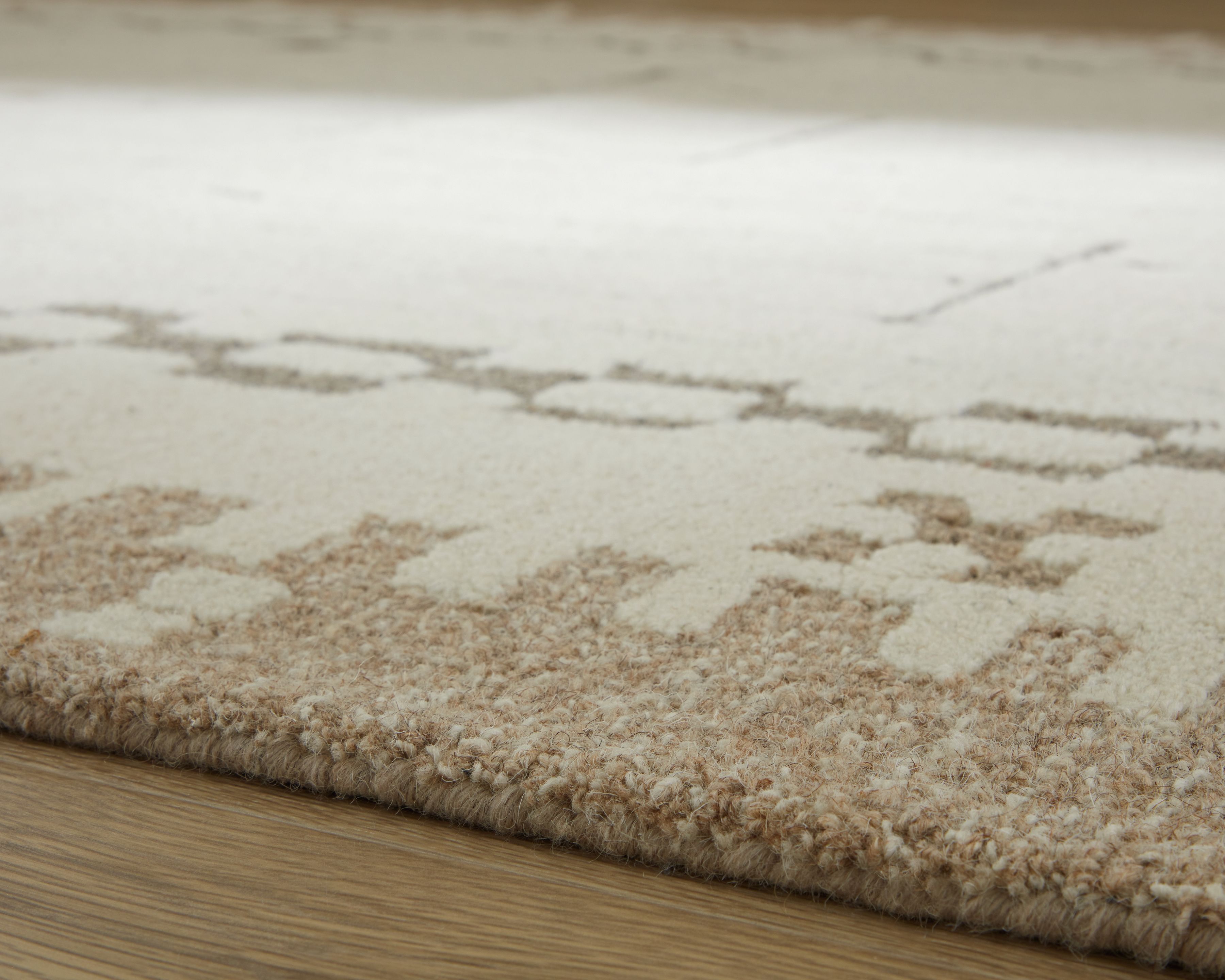 Dot - 5' x 7' Rug - Cream / Brown / Taupe