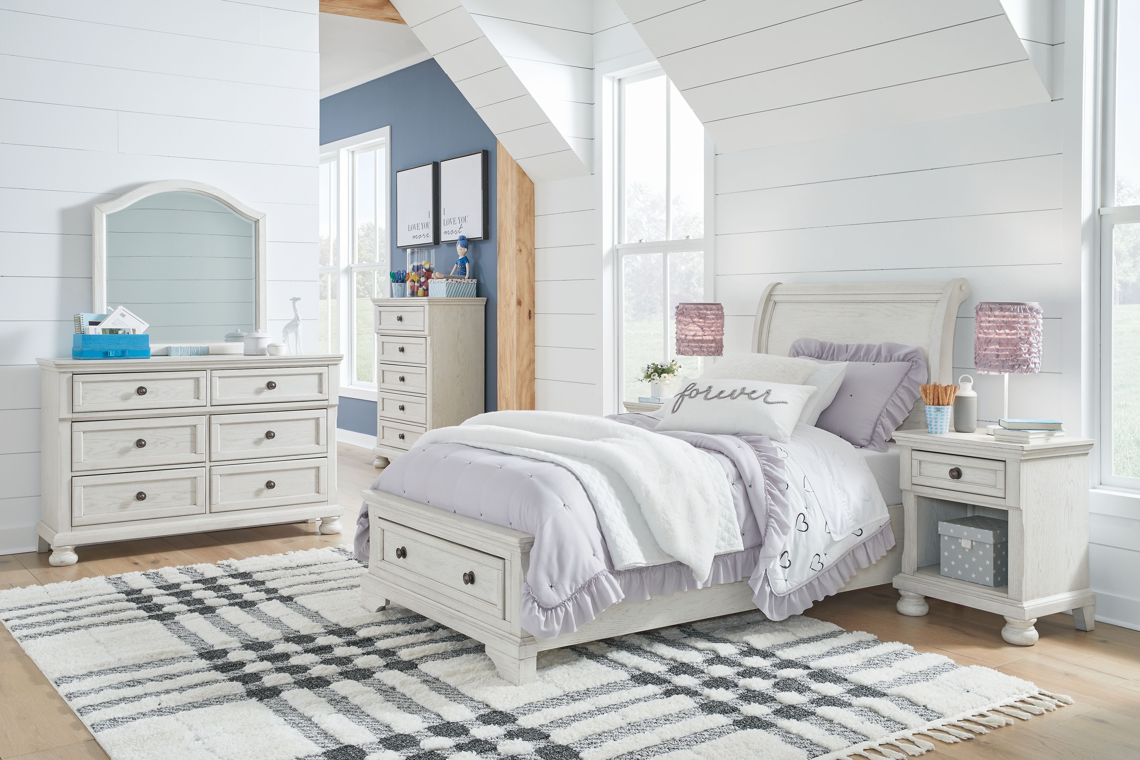 Ashley Robbinsdale - Antique White - 7 Pc. - Dresser, Mirror, Twin Sleigh Storage Bed, 2 Nightstands