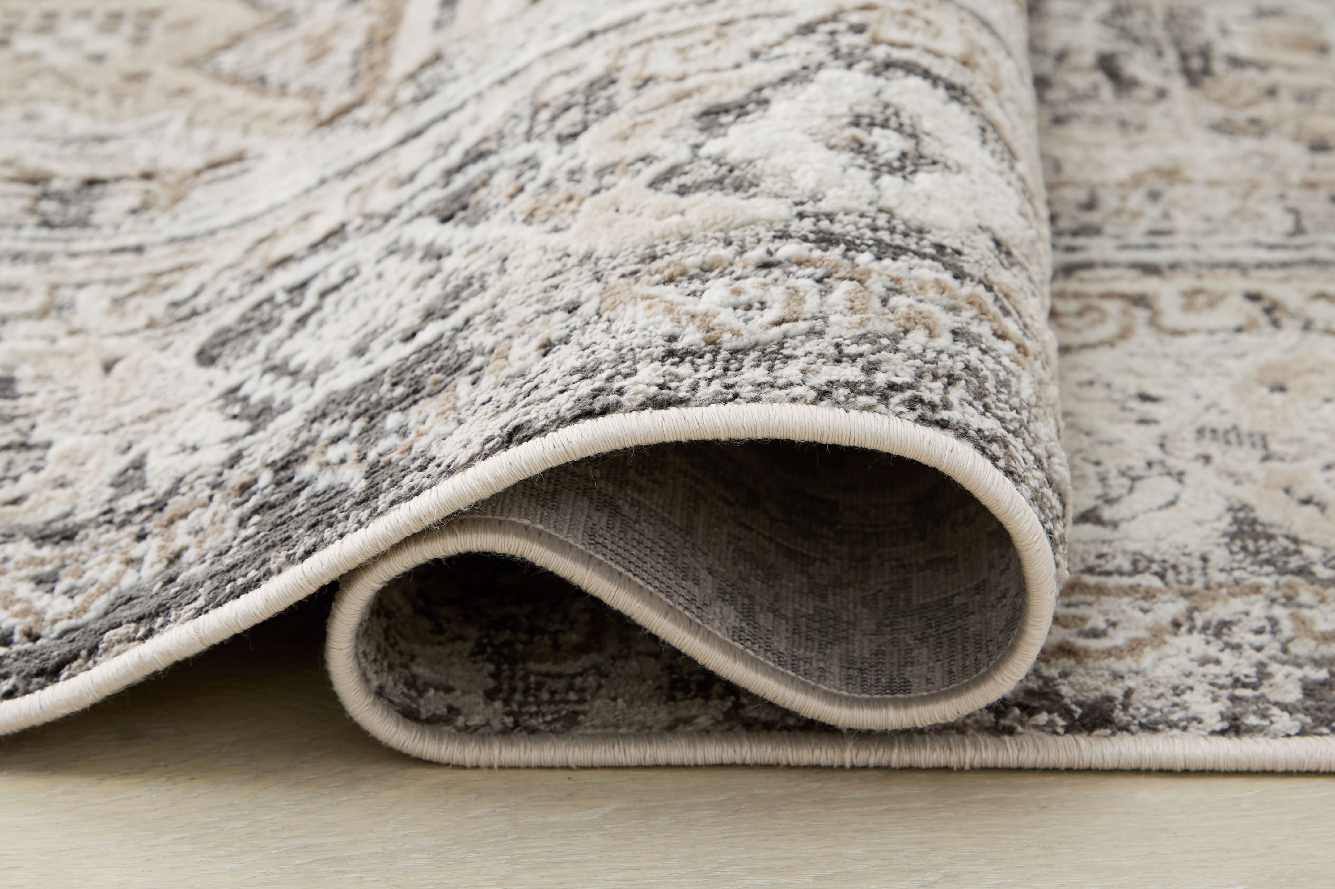 Junley - 8' x 10' Rug - Multi