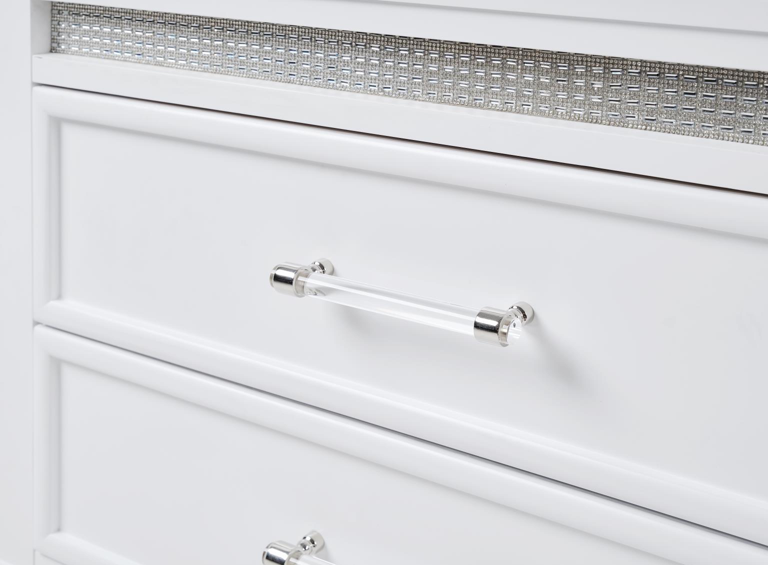 B045 - 3 Piece Bedroom Set (King Bed, Dresser, Mirror) - White