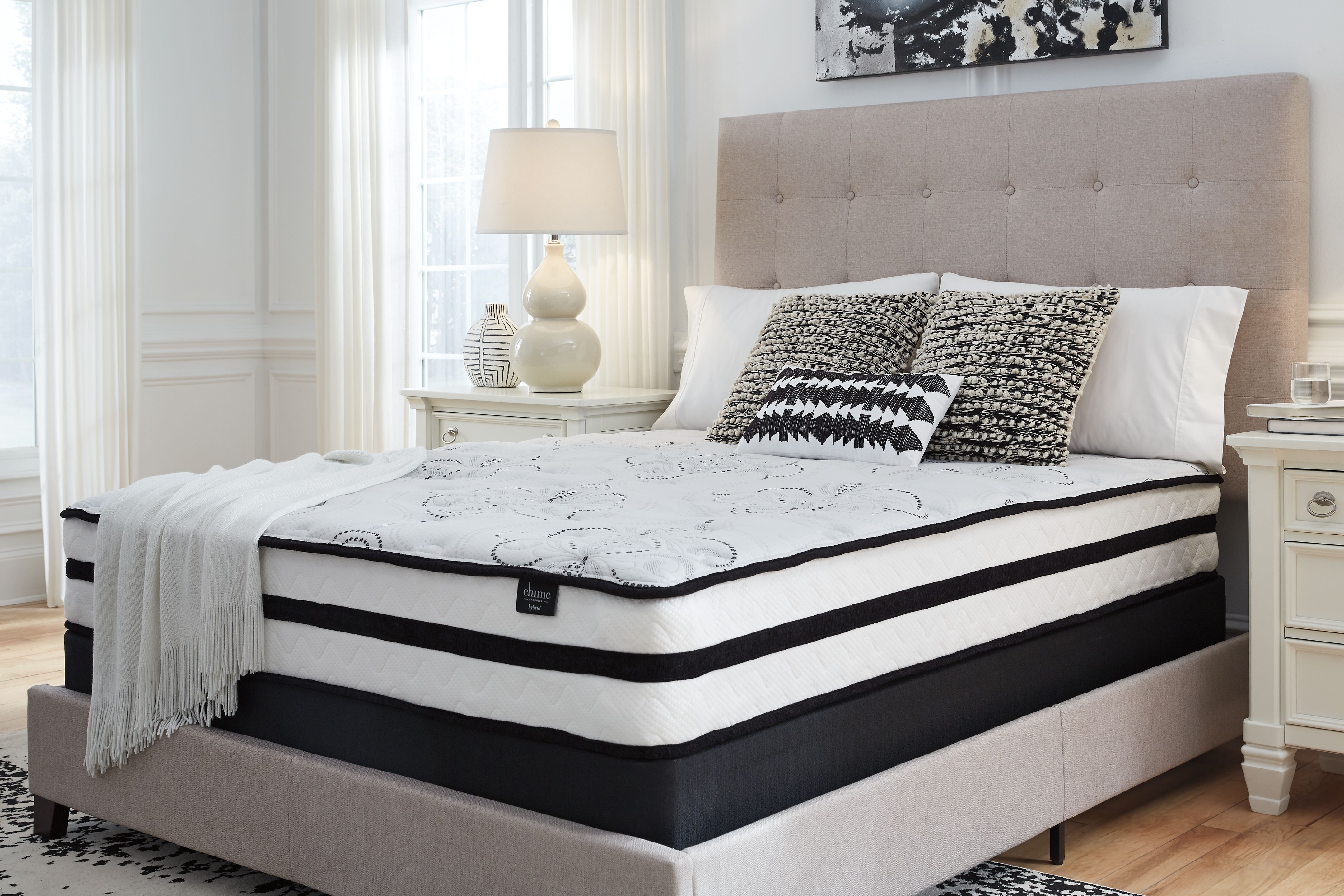 Ashley Furniture Chime 10 Inch Hybrid - 10" King Mattress - White - Image 5