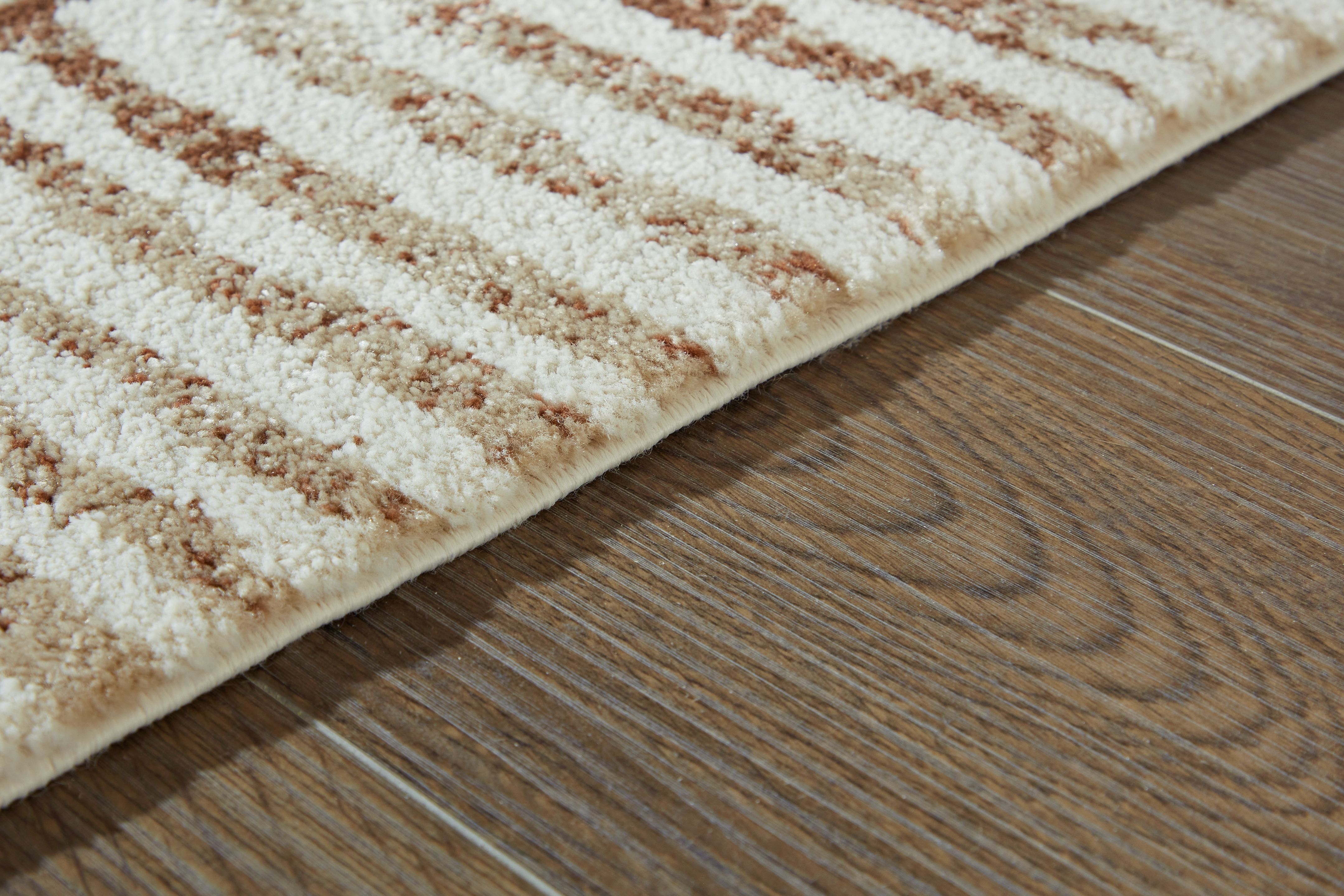 Uduak - 8' x 10' Rug - Cream / Tan / Rust