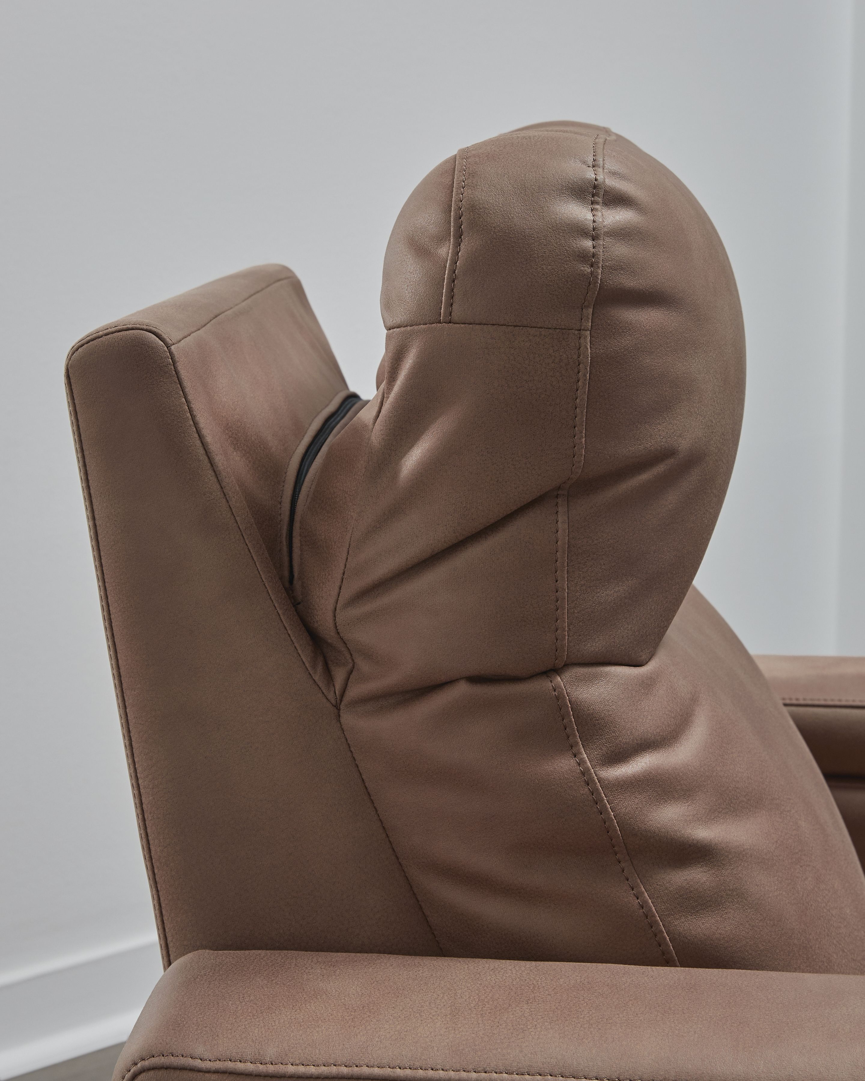 Ashley Furniture Lorrenton - Glider Power Recliner With Audio System - Caramel - Image 6