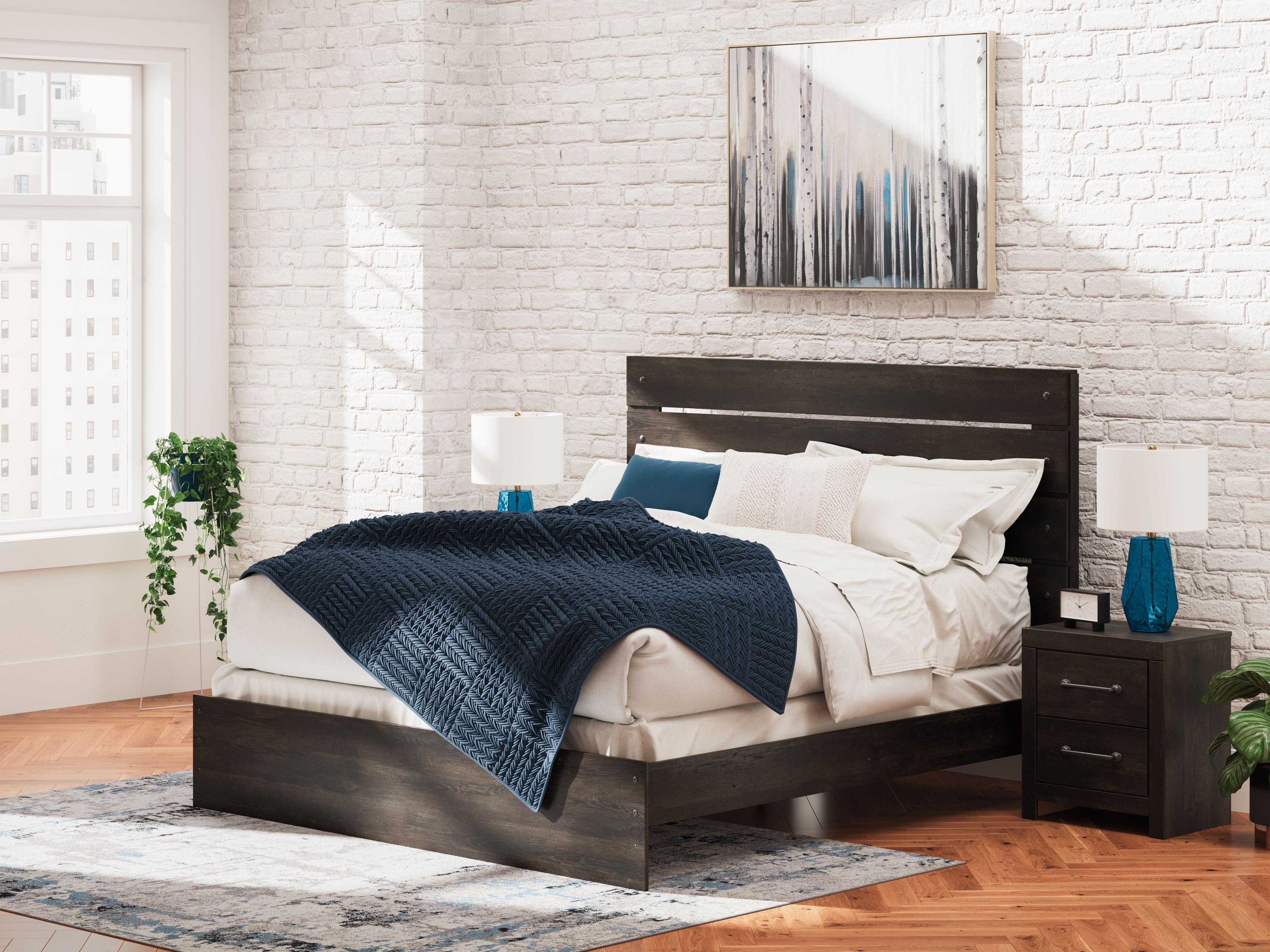 Hollivern - King Panel Bed - Dark Gray