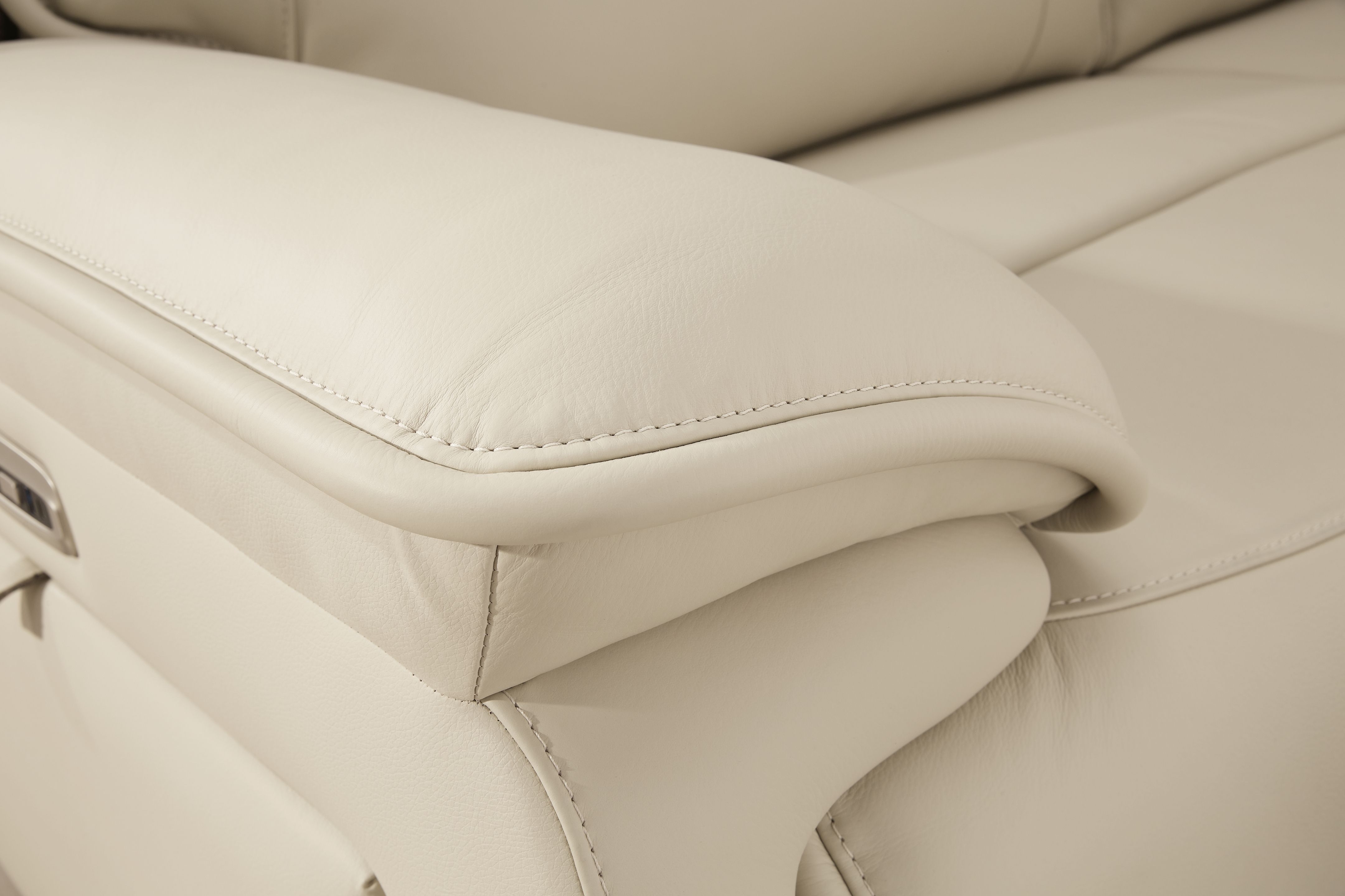 Ashley Furniture Double Deal - 6-Piece Power Reclining Sectional With Console - Almond - Image 5