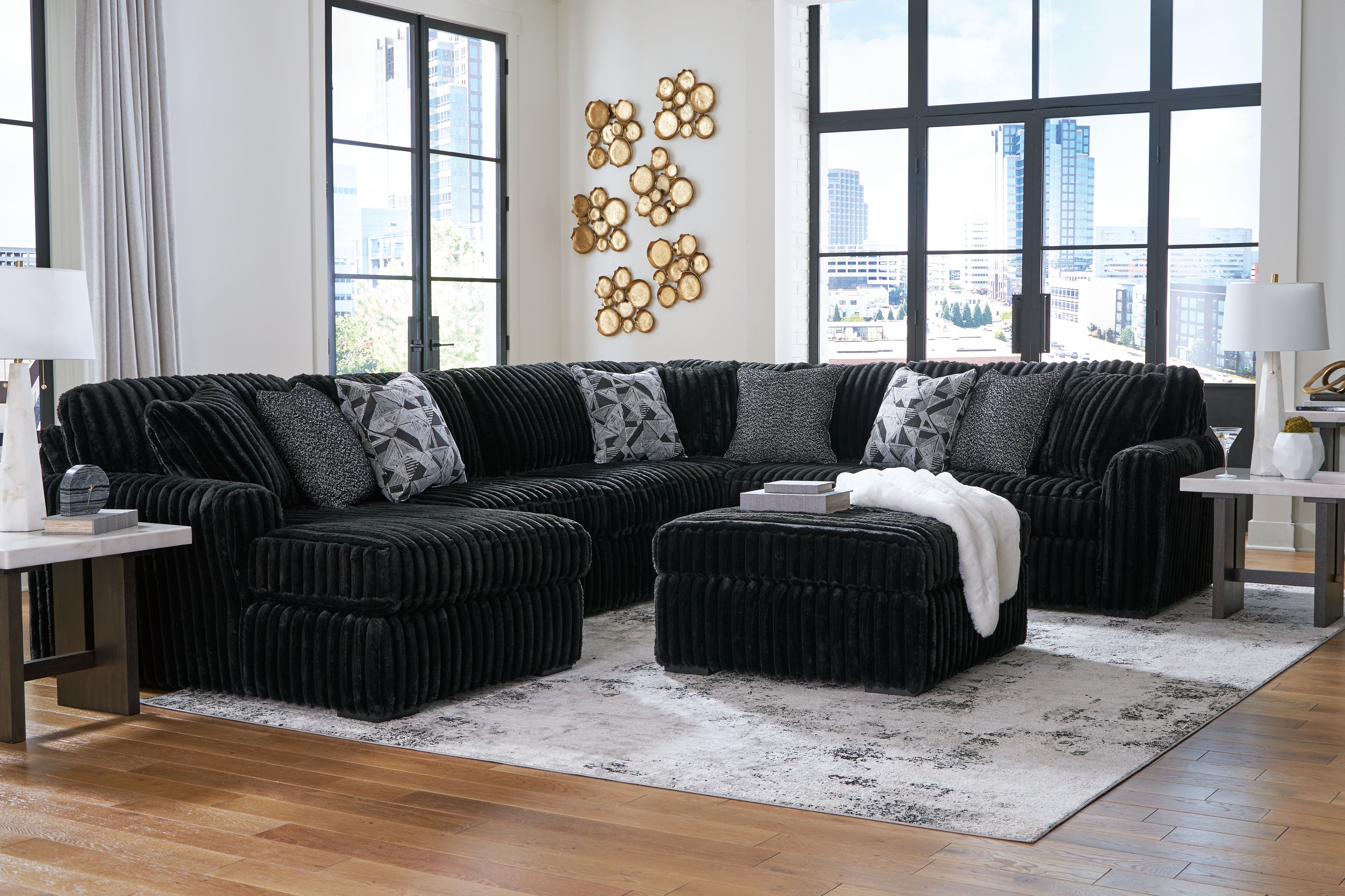 5 Pc · 4-Piece Sectional With Laf Corner Chaise, Ottoman