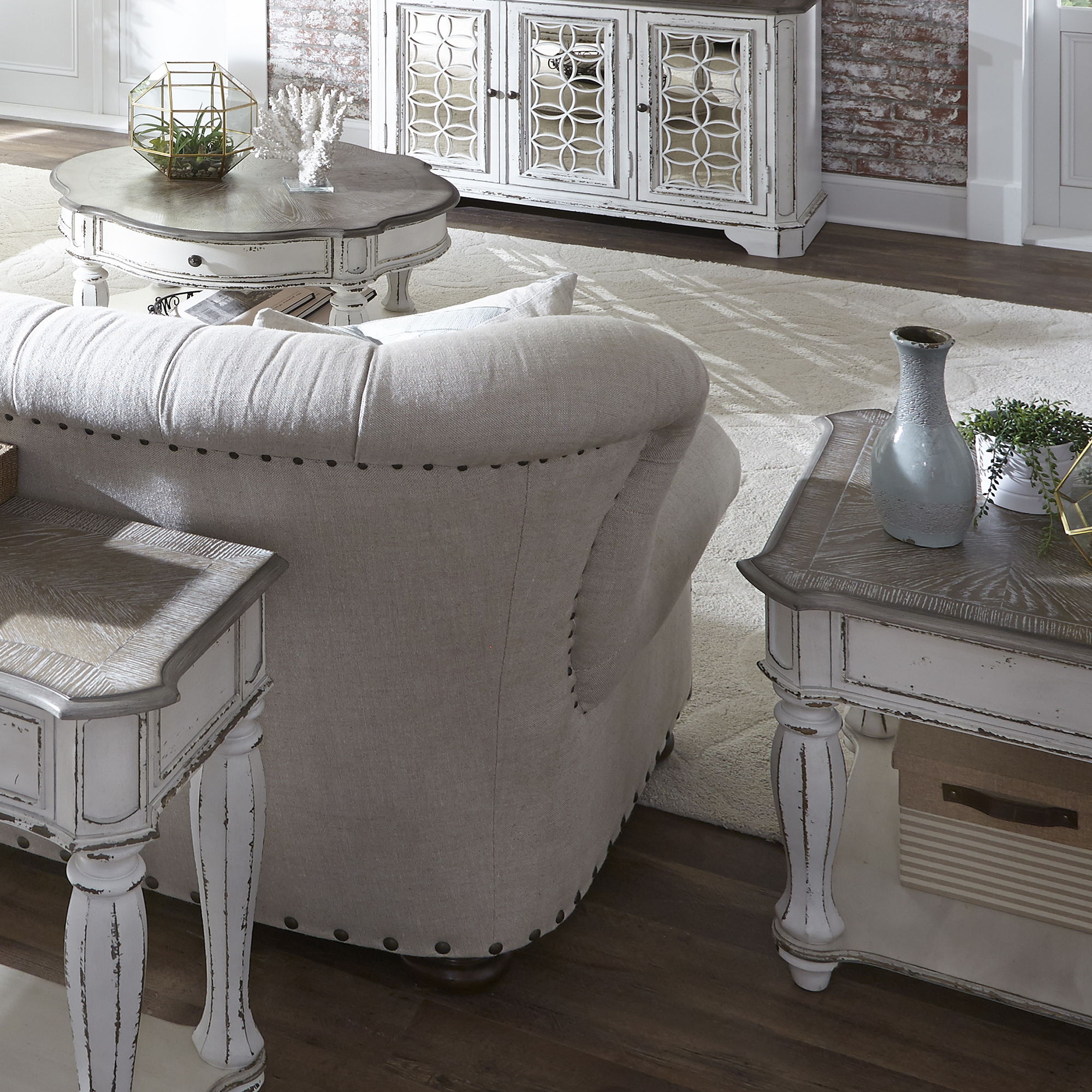 Liberty Furniture Magnolia Manor - 3 Piece Set (1 Round Cocktail 2 End Tables) - White