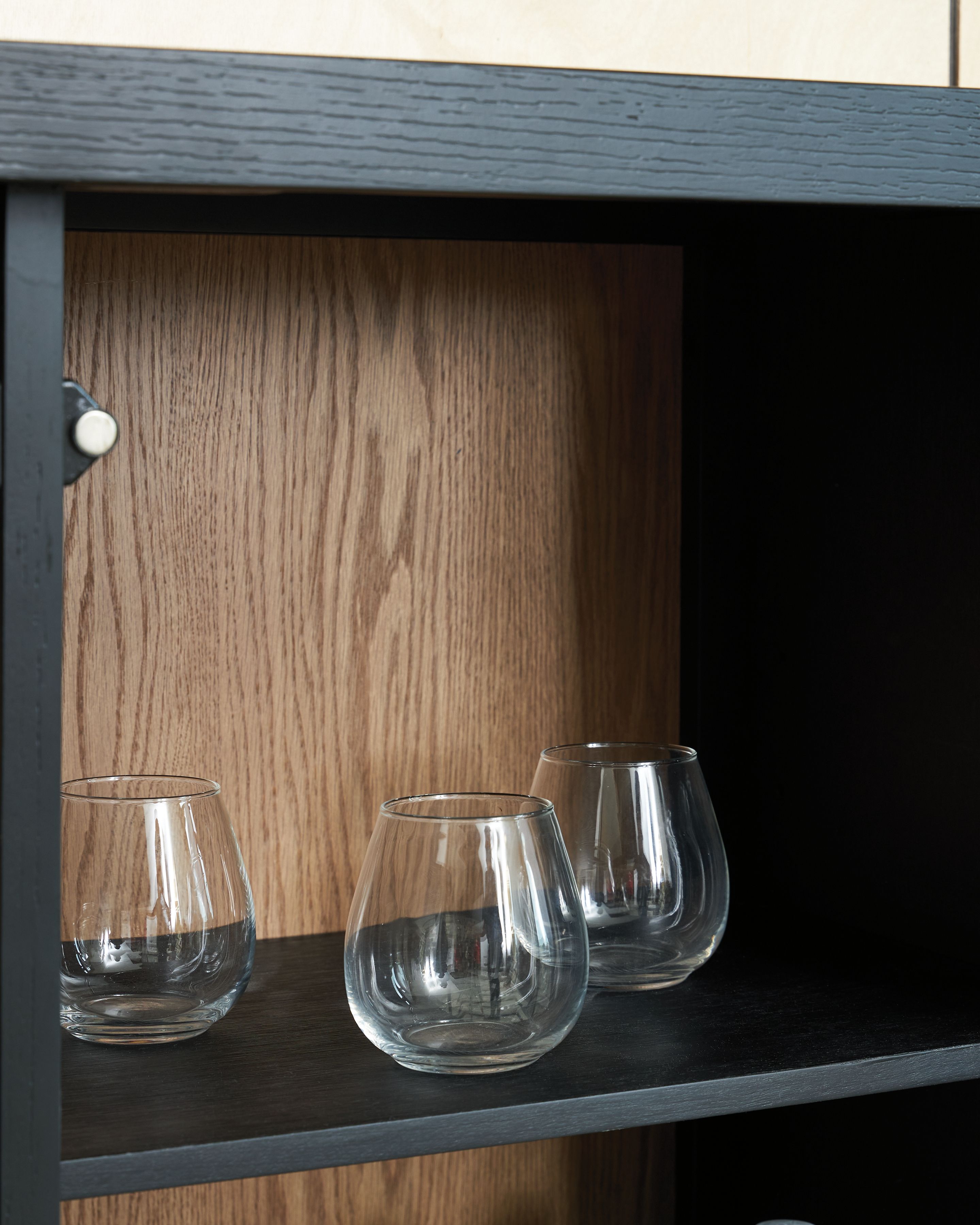Ashley Furniture Armenleigh - Bar Cabinet - Black / Brown - Image 5