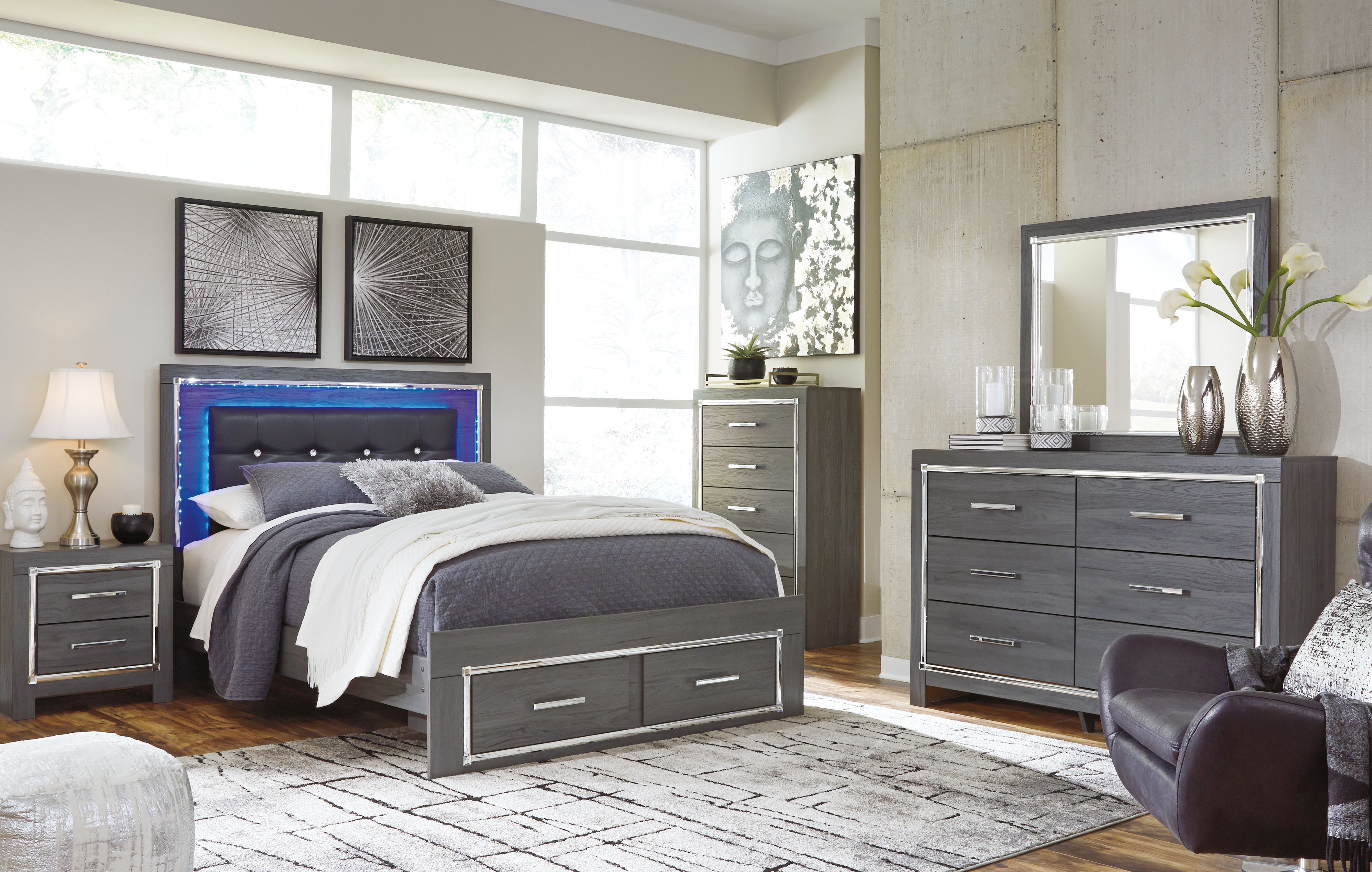 Queen · 5 Pc · Dresser, Mirror, Queen Panel Bed with 2 Storage Drawers