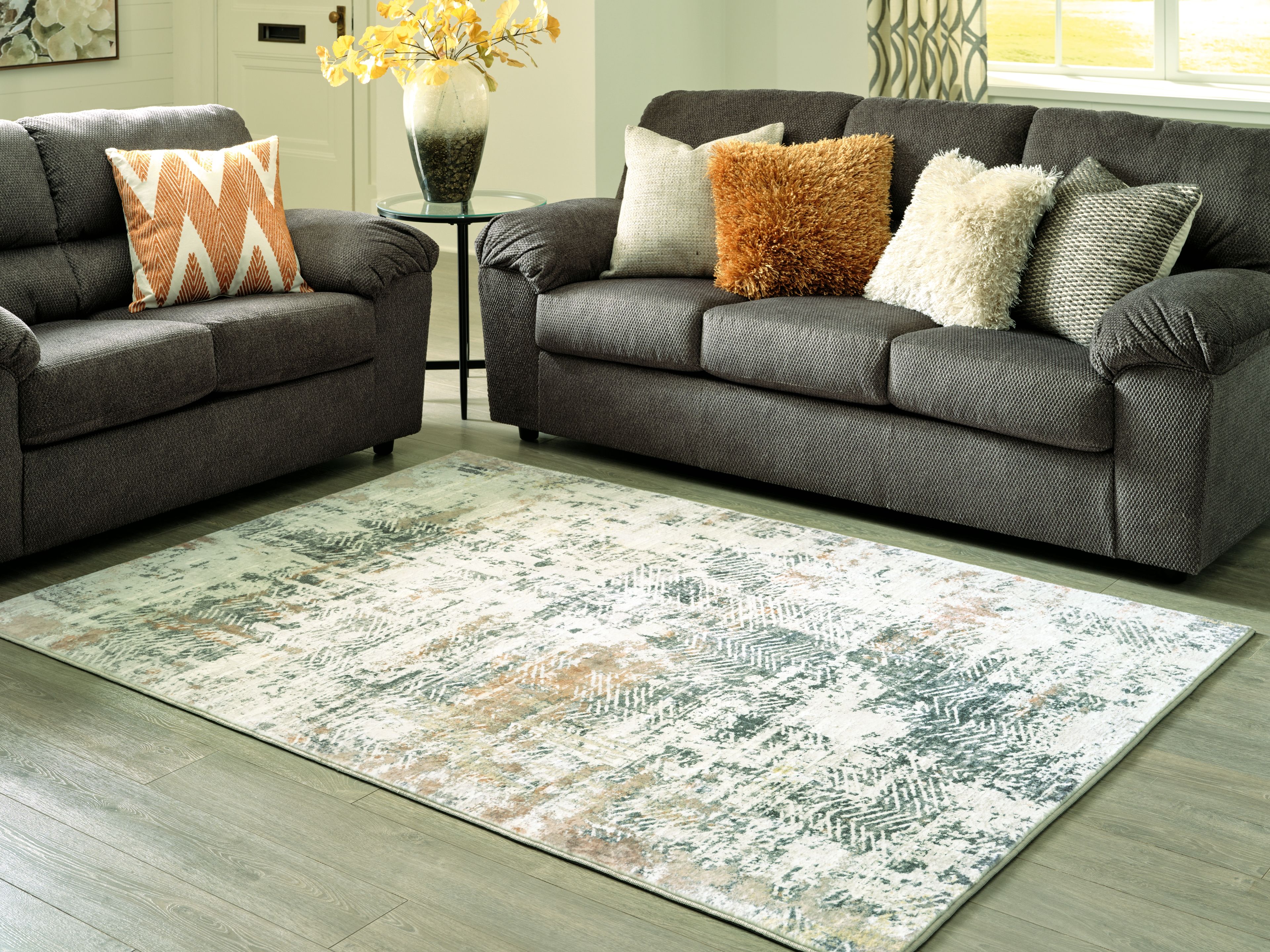 Redlings - 5' x 7' Rug - Multi