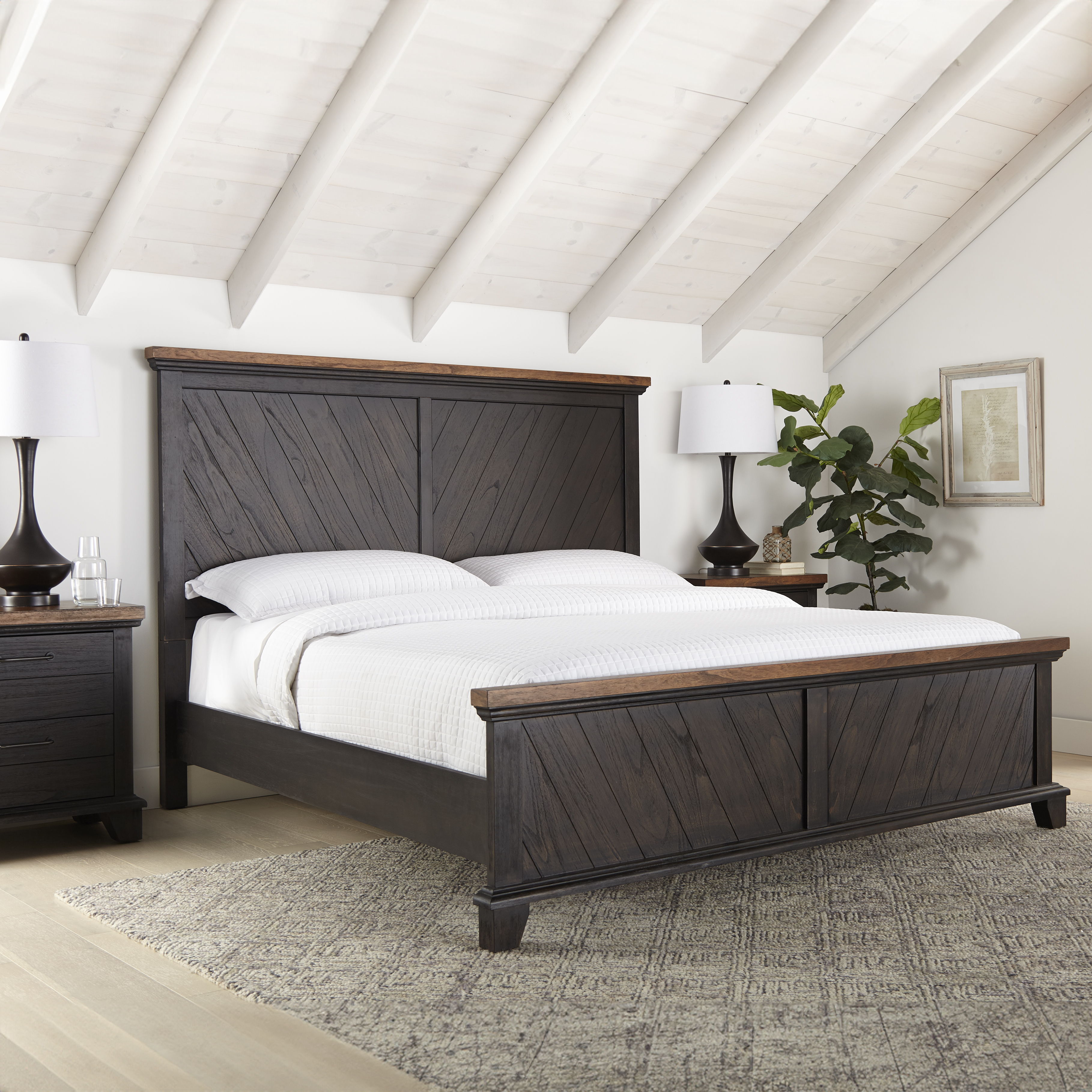 Bear Creek - Queen Bed - Brown