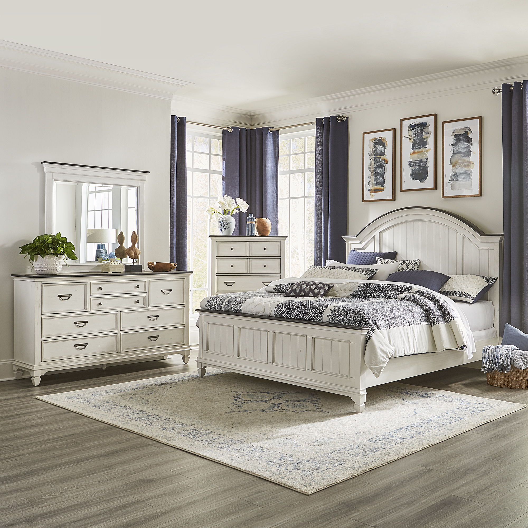 Liberty Furniture Allyson Park - 4 Piece Bedroom Set (Queen Arched Panel Bed, Dresser & Mirror, Chest) - White