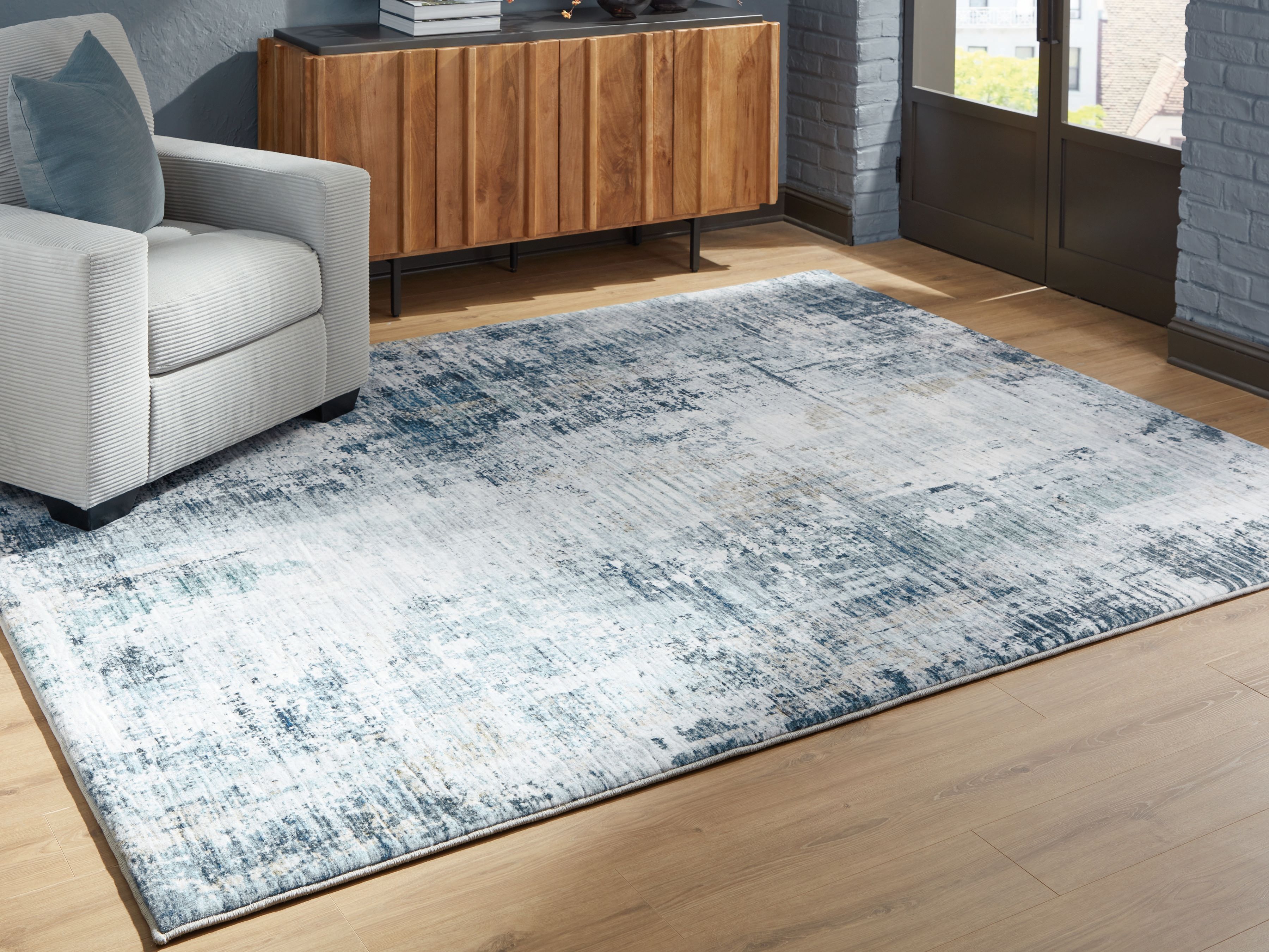 Arlenmont - 8' x 10' Rug - Blue / White / Brown