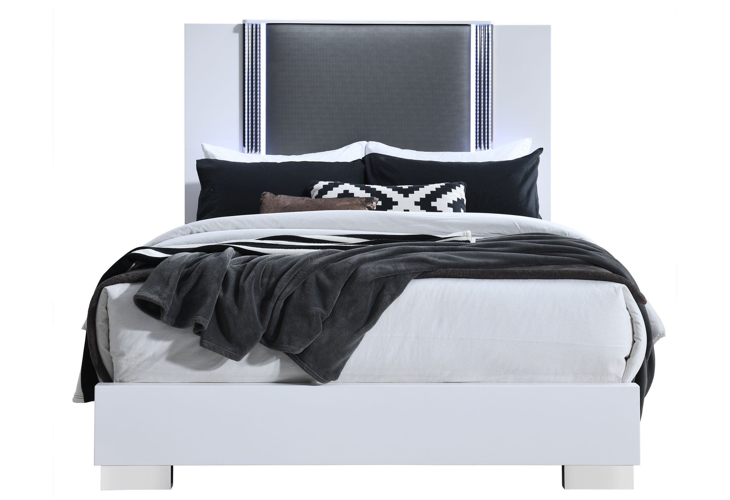 Ylime - 3 Piece Bedroom Set (Dresser, Mirror, Nightstand) - Smooth White