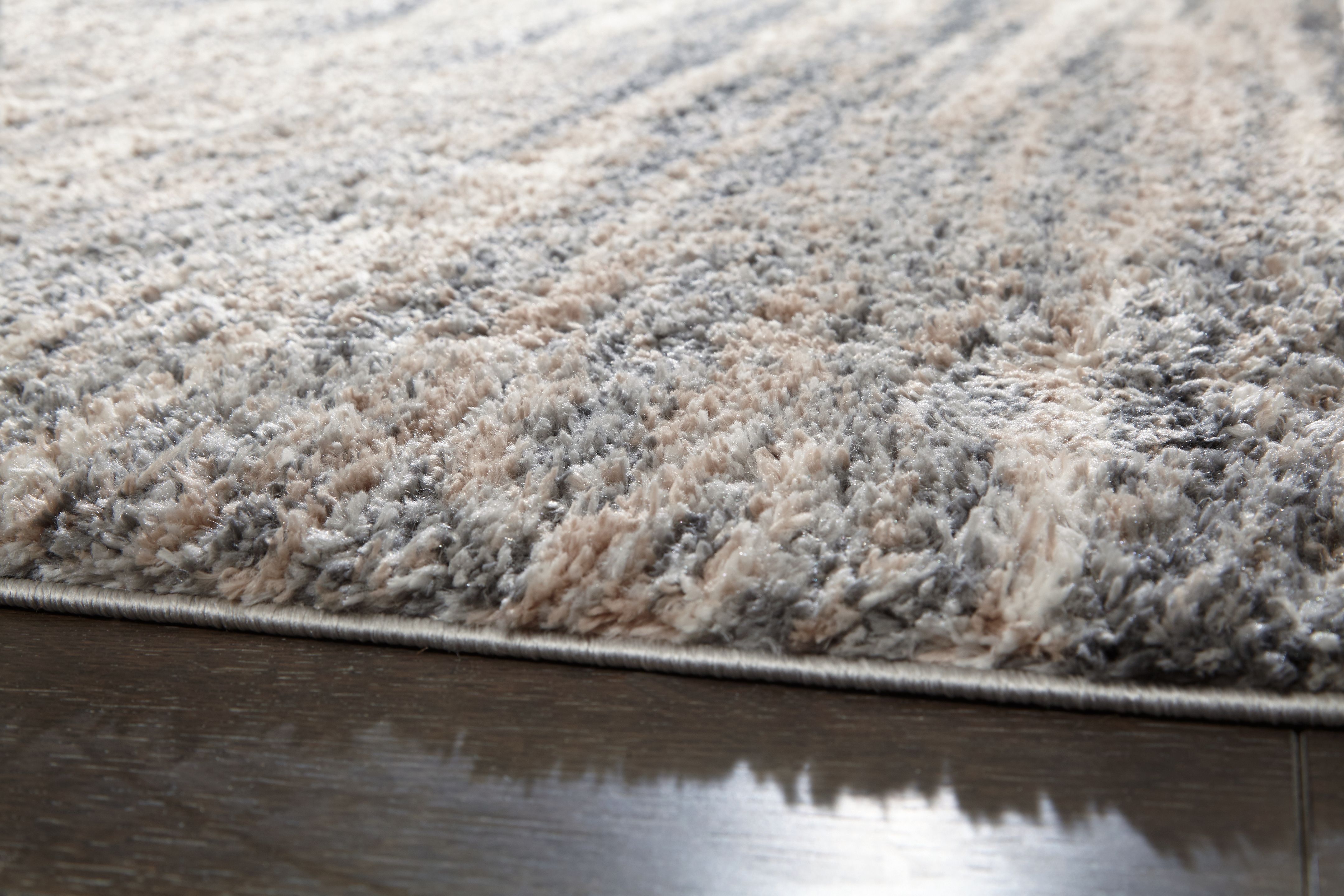 Gizela - 5' x 7' Rug - Ivory / Beige / Gray