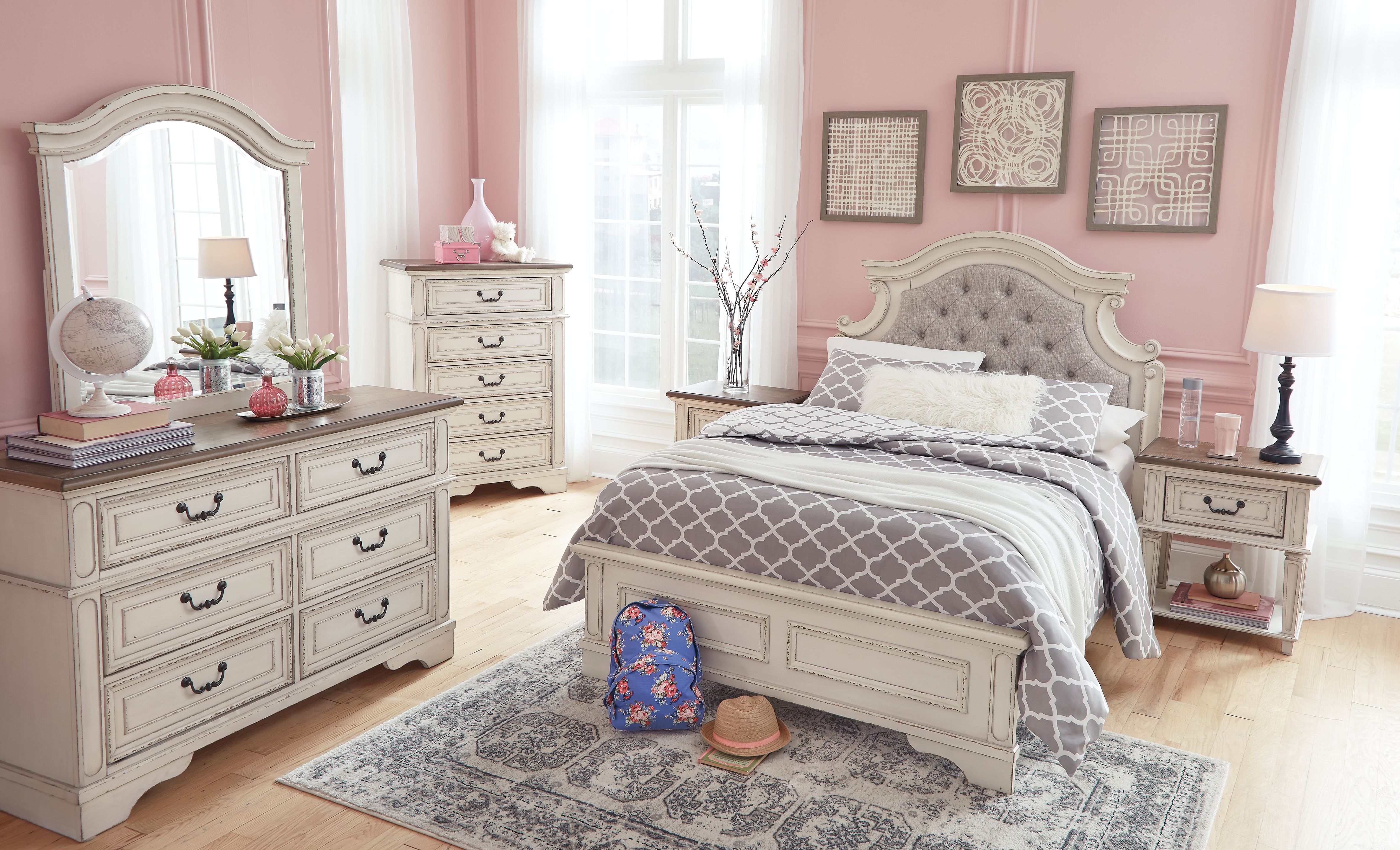 Ashley Furniture Realyn - Full Panel Bed - Chipped White - Image 7