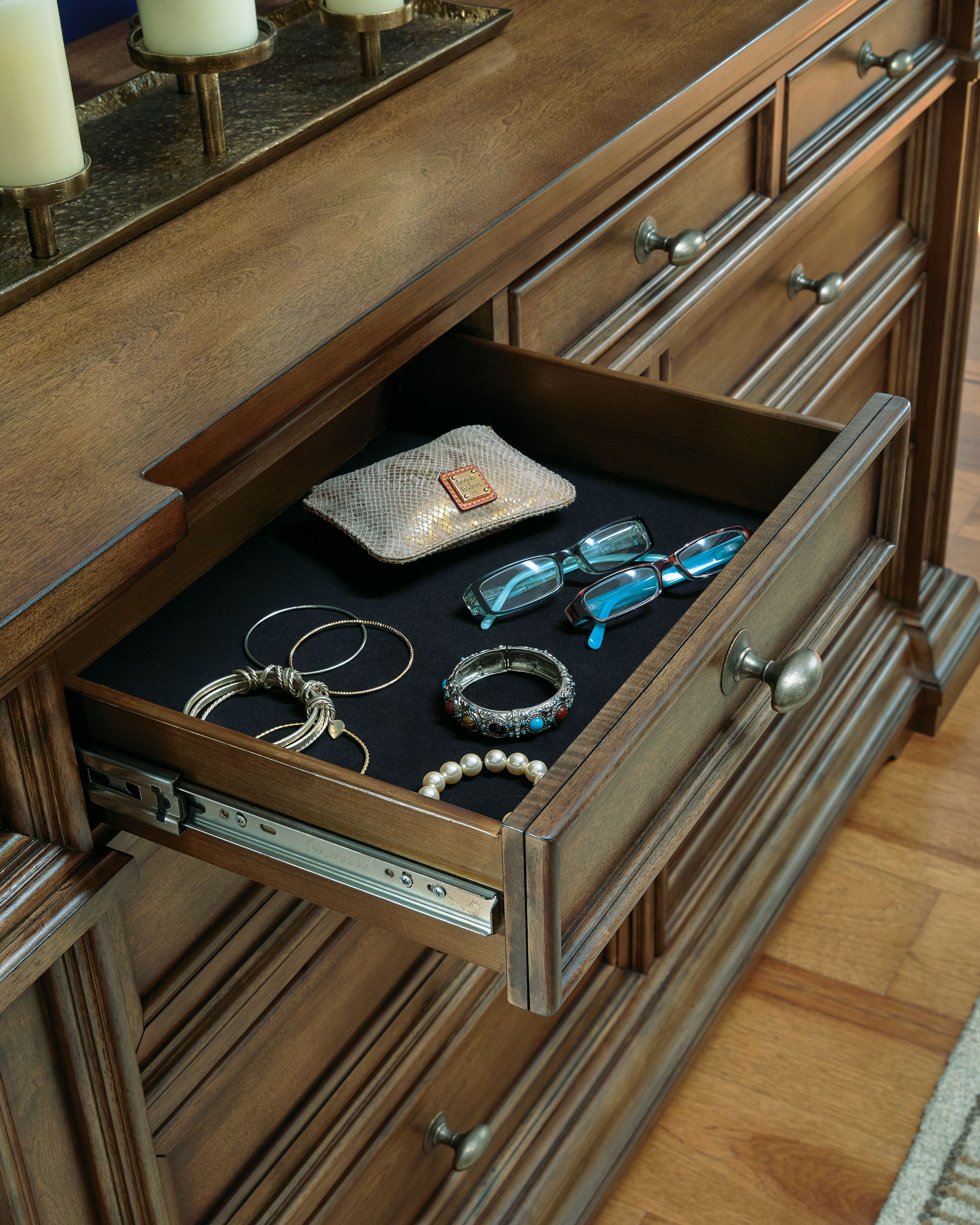 Frantanna - Dresser And Mirror - Brown