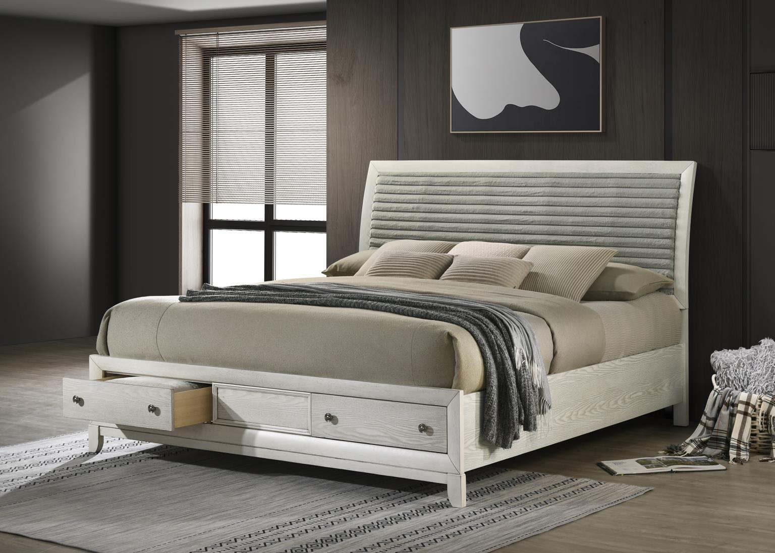 B320 - Oak Queen Bed - Antique White
