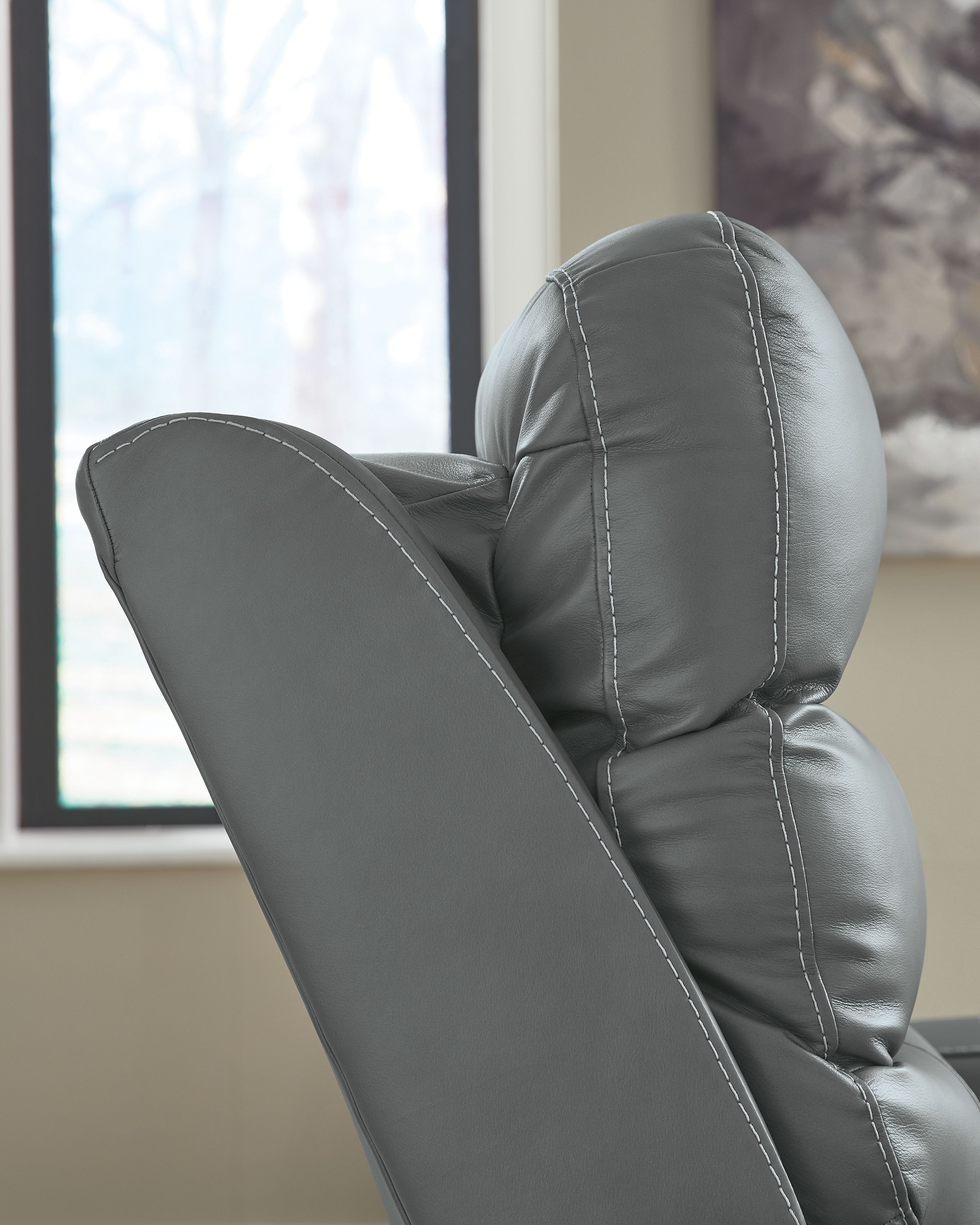 Ashley Furniture Pennacle Pier - Power Recliner With Adjustable Headrest - Tideon - Image 9