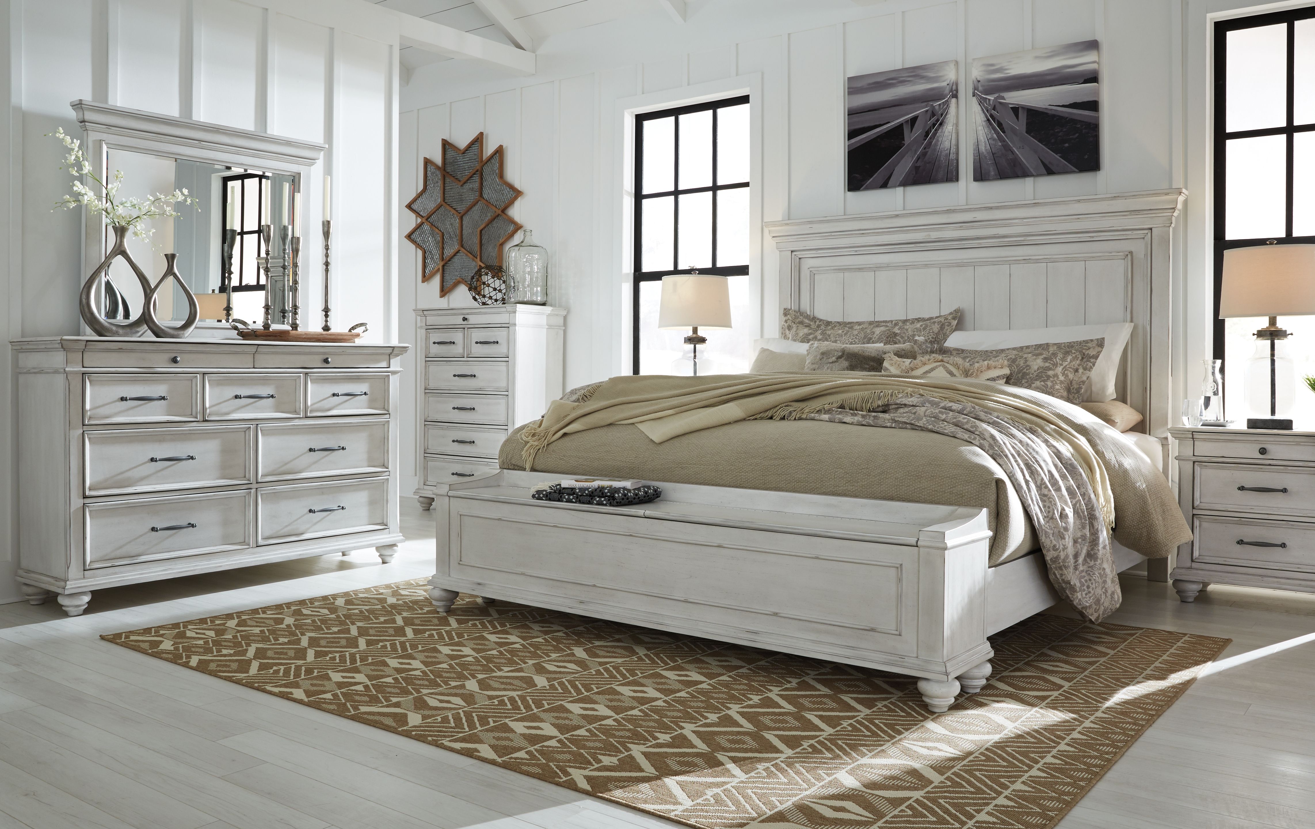 Ashley Furniture Kanwyn - Queen Panel Bed With Storage Bench - Whitewash - Image 10