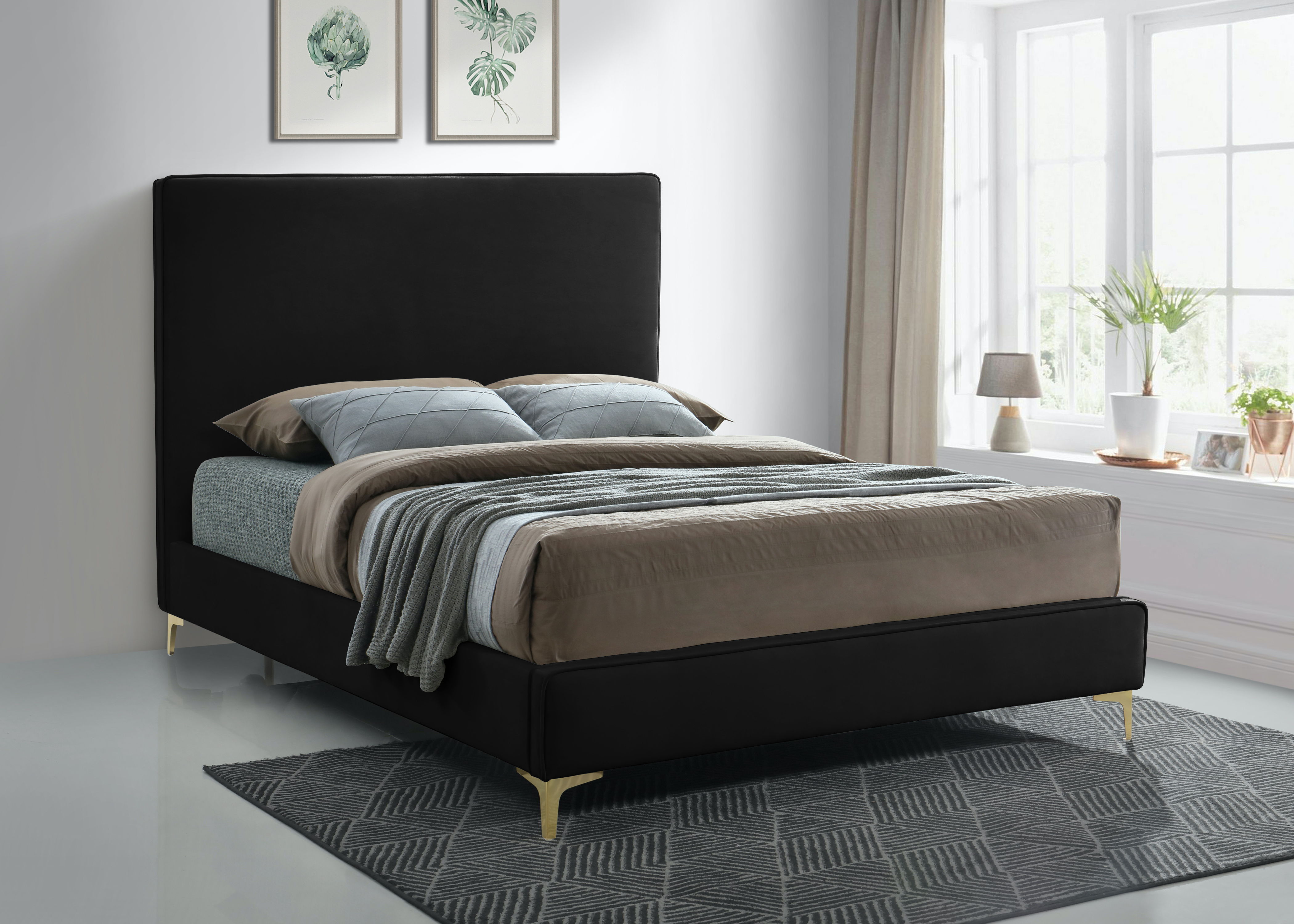 Geri - Queen Bed - Black