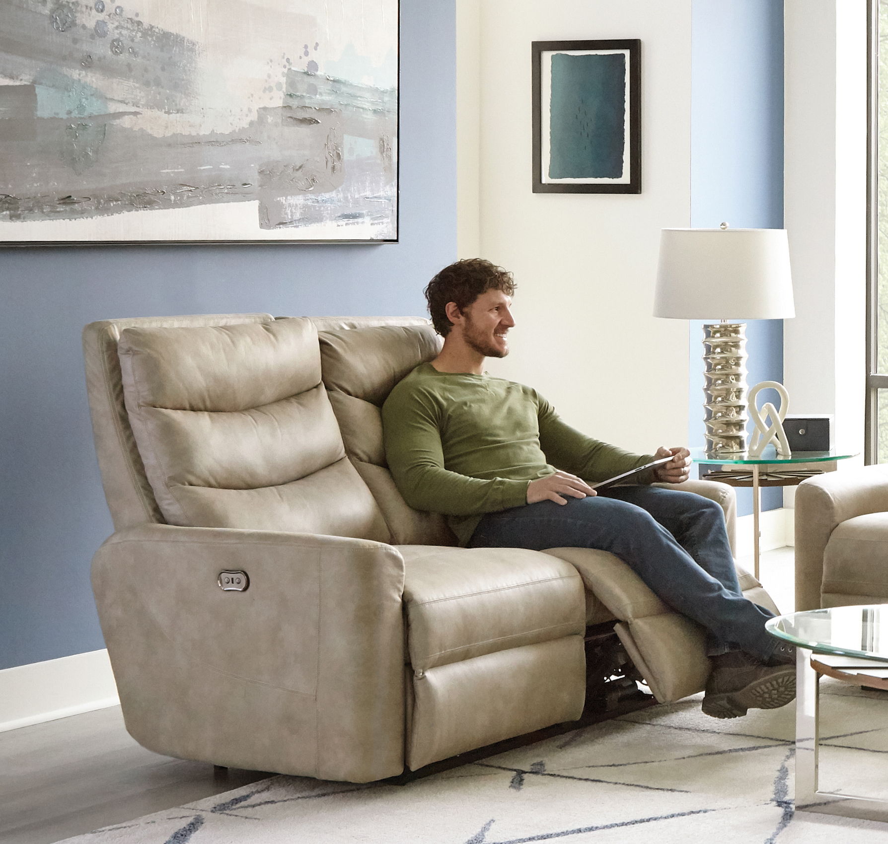 Gill - Power Reclining Loveseat - Putty