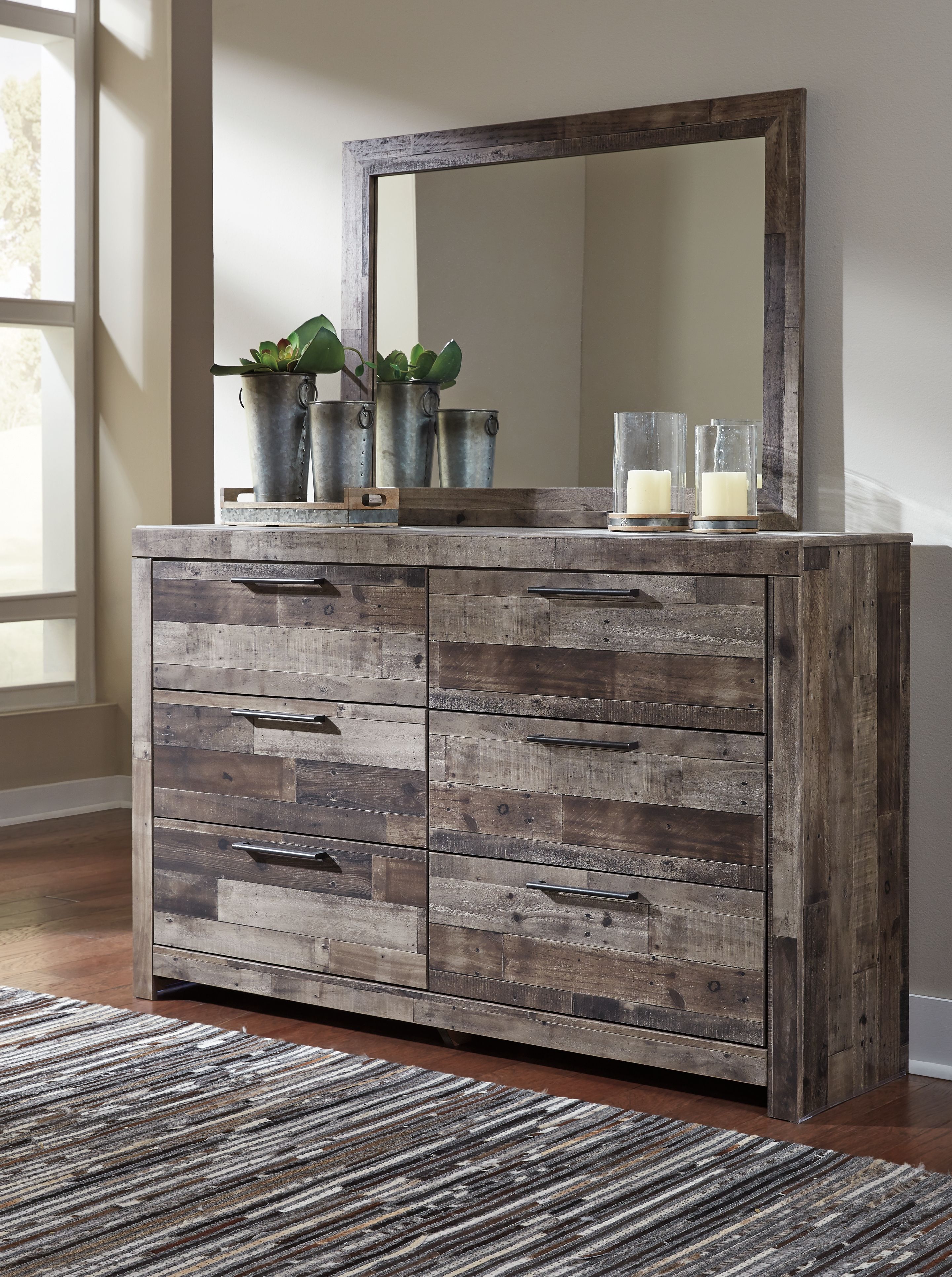 Derekson - Queen Panel Bed With 4 Storage Drawers - 10 Pc. - Dresser, Mirror, Chest, Queen Bed, 2 Nightstands - Multi Gray