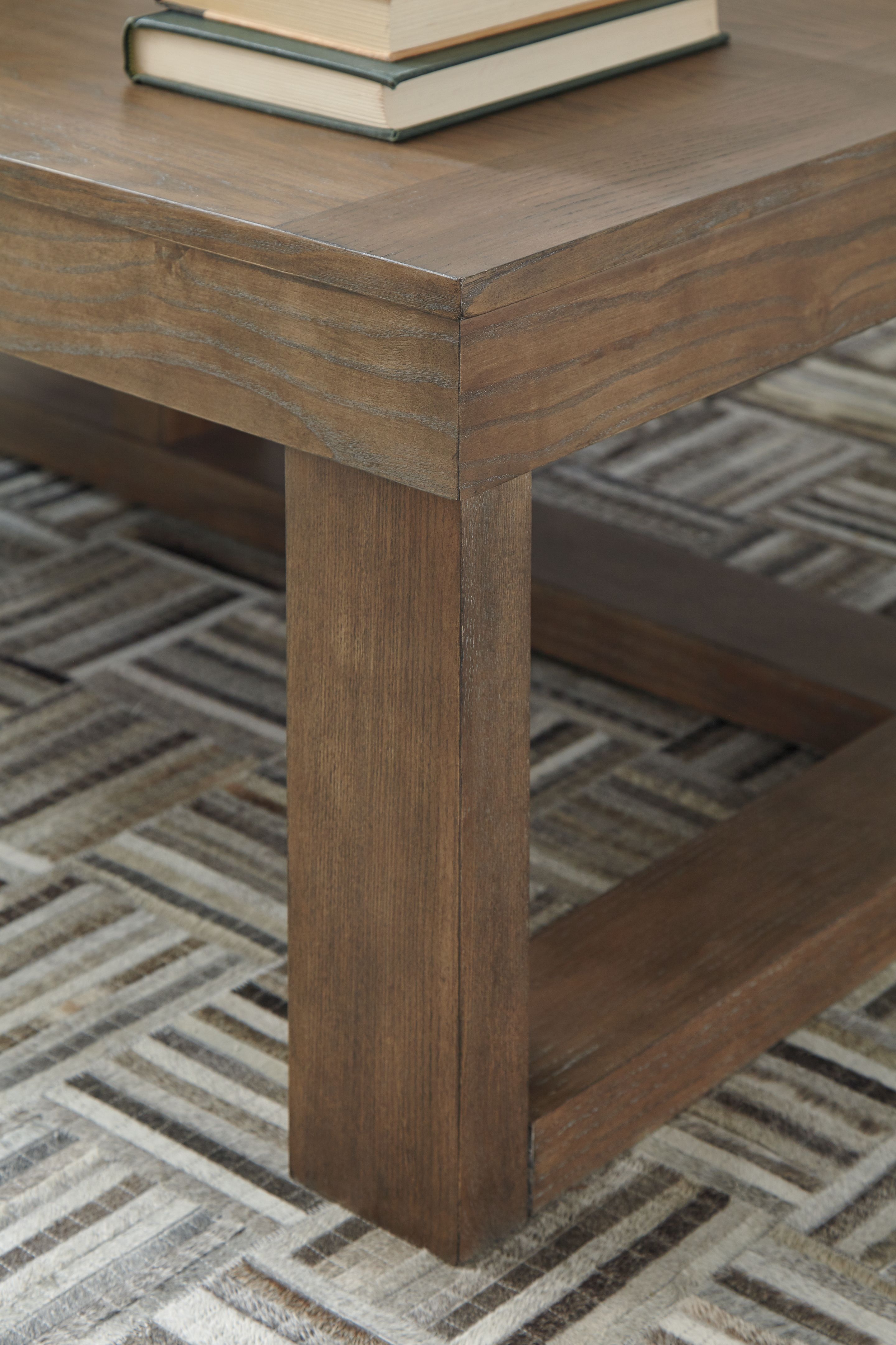 Ashley Furniture Cariton - Rectangular Cocktail Table - Gray - Image 6
