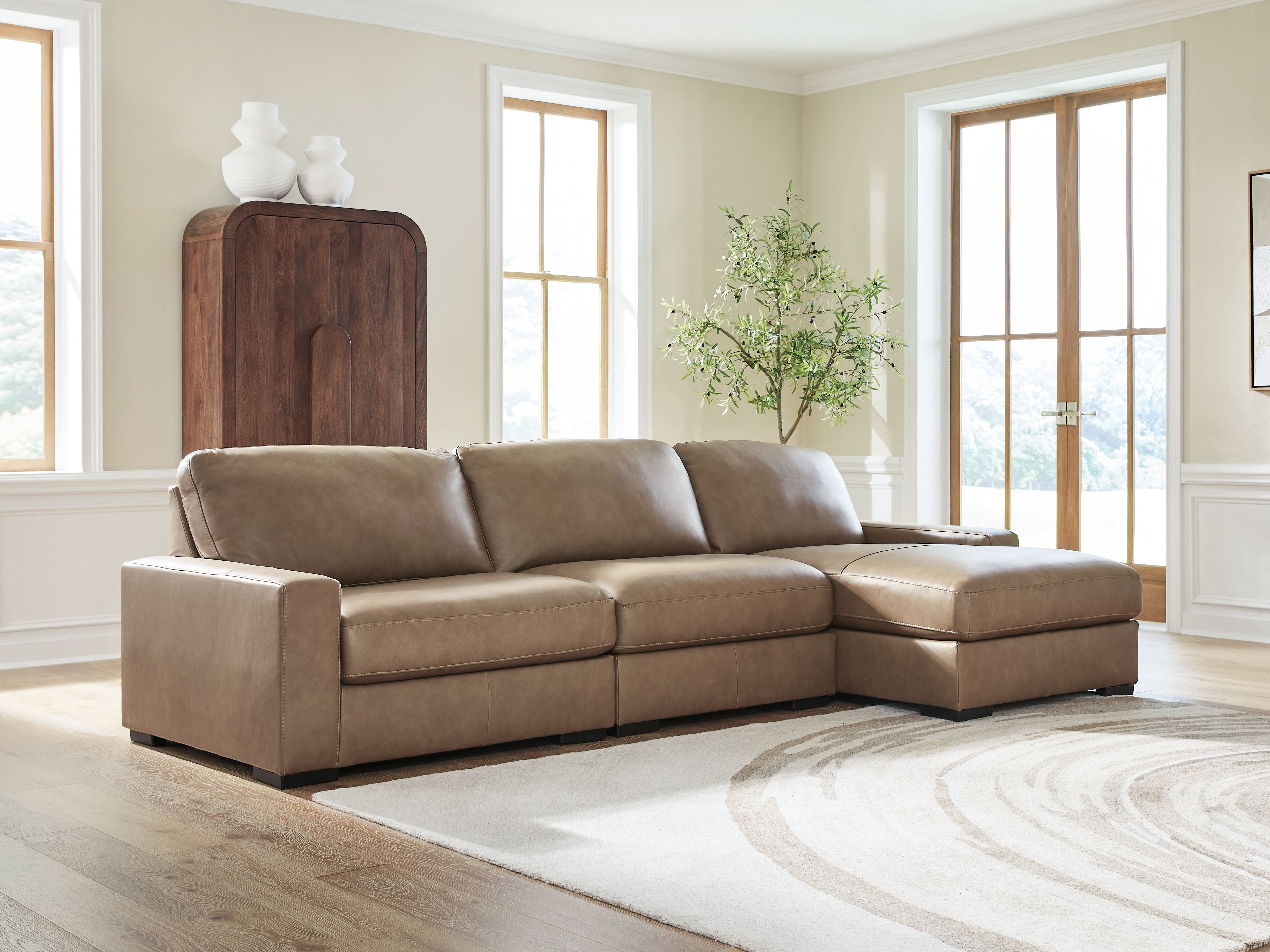 Ashley Furniture Veronella - 3-Piece Sectional With RAF Corner Chaise - Sahara - Image 5